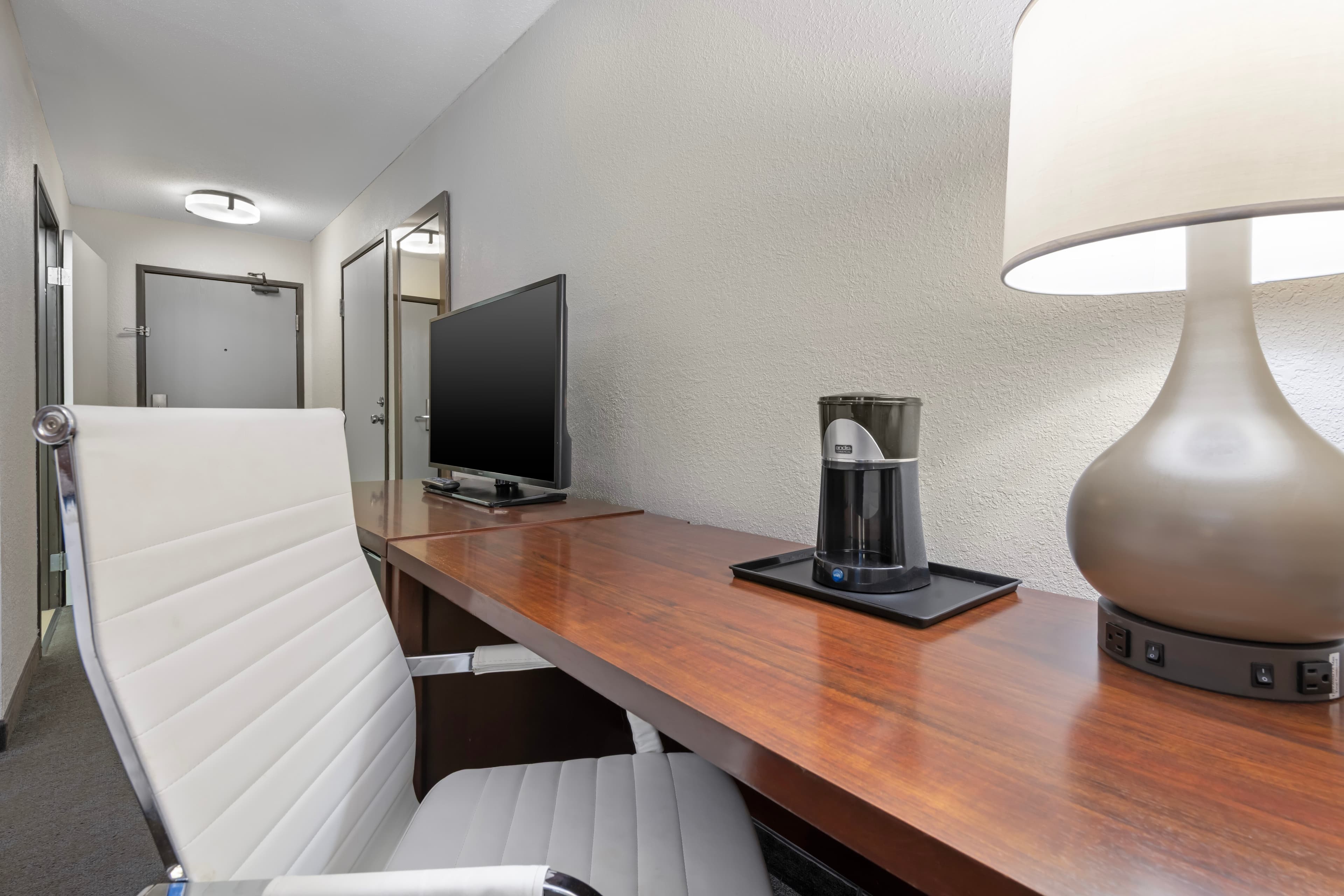 Comfort Inn Fergus Falls - Image 5