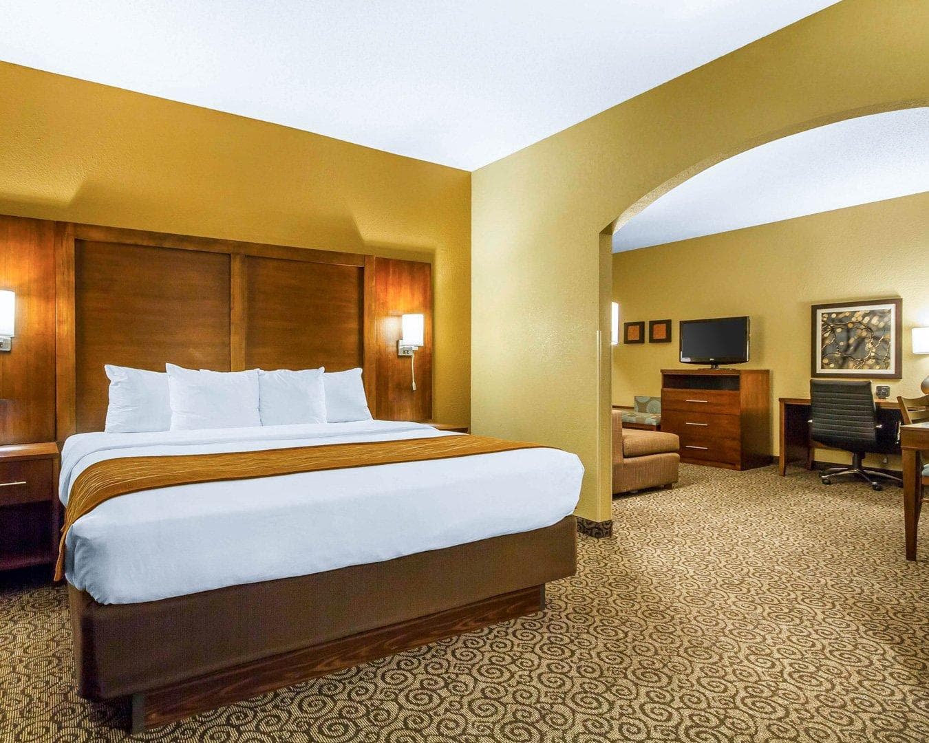 Comfort Suites Ramsey — 9