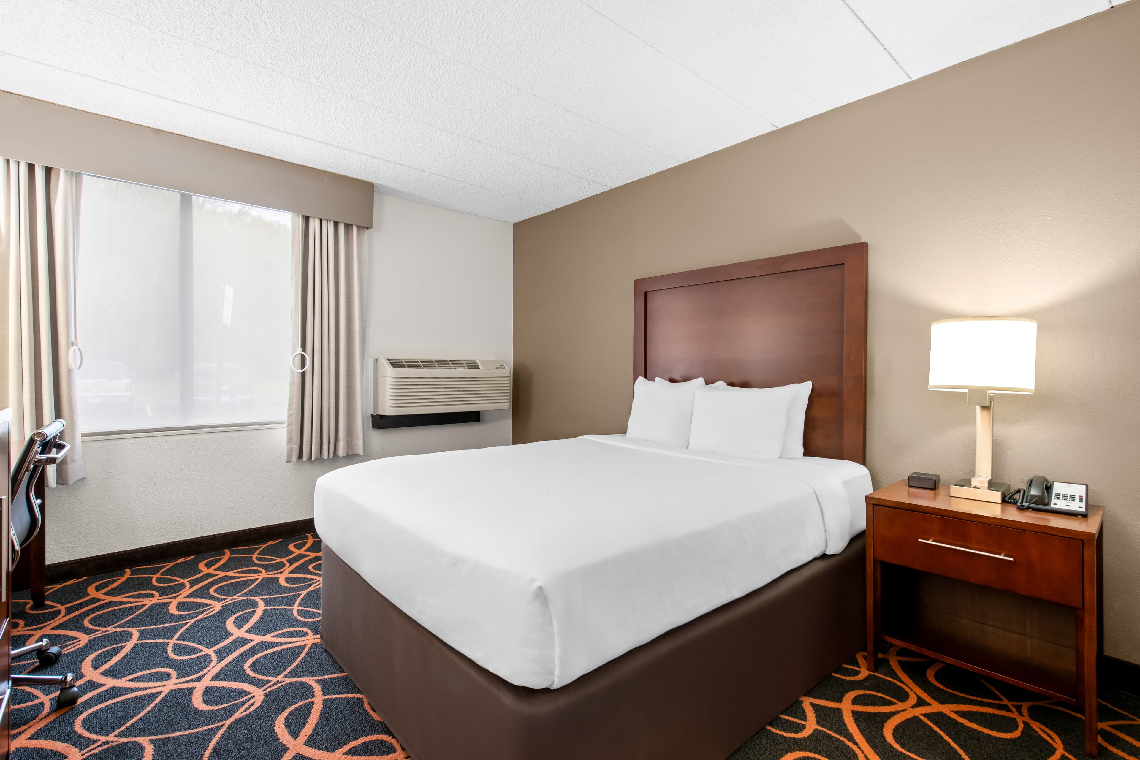 Comfort Inn Plymouth-Minneapolis - Image 2