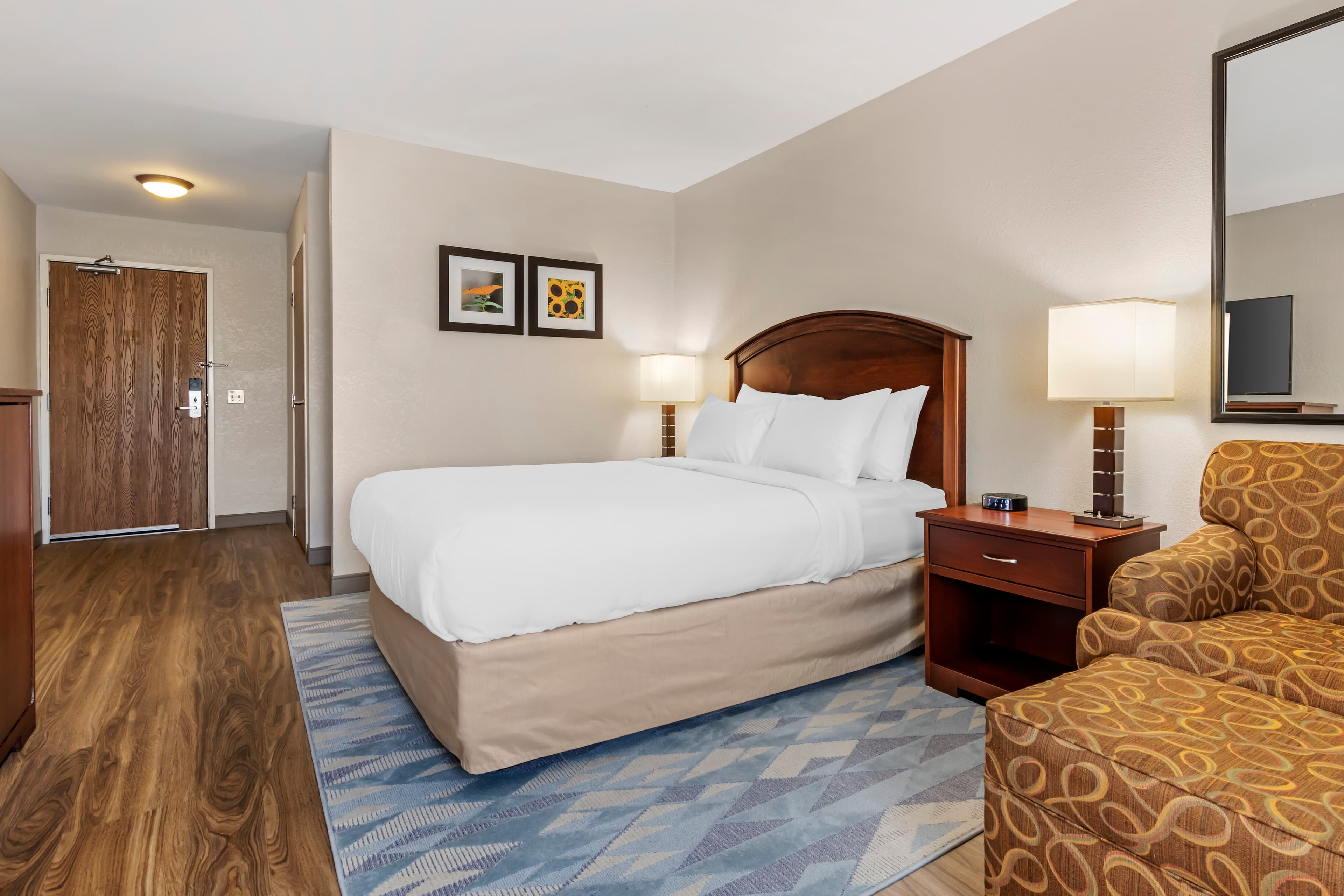 Comfort Inn Albert Lea at Trails Travel Center — 18