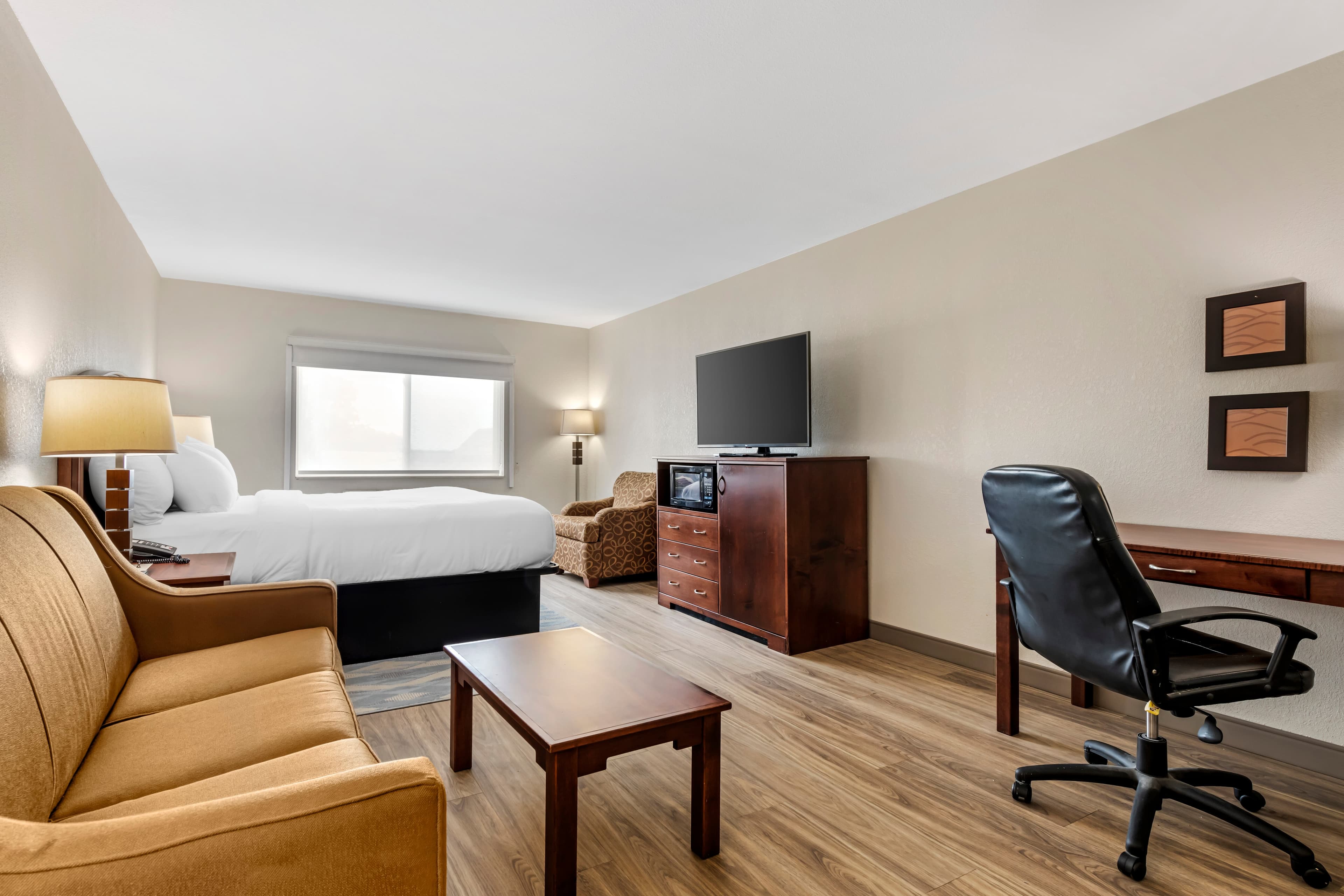 Comfort Inn Albert Lea at Trails Travel Center — 12