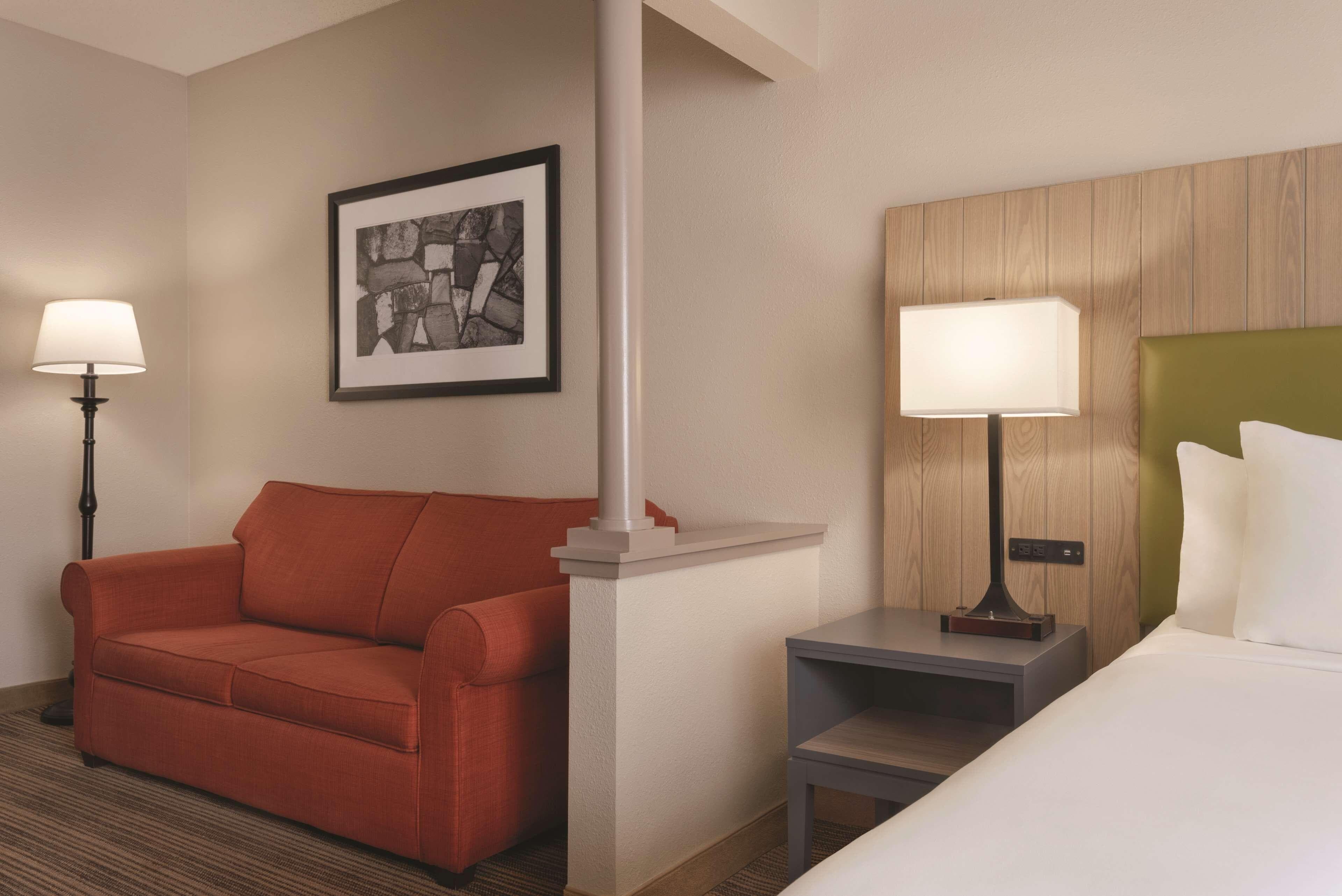 Country Inn & Suites by Radisson, Eagan, MN — 9