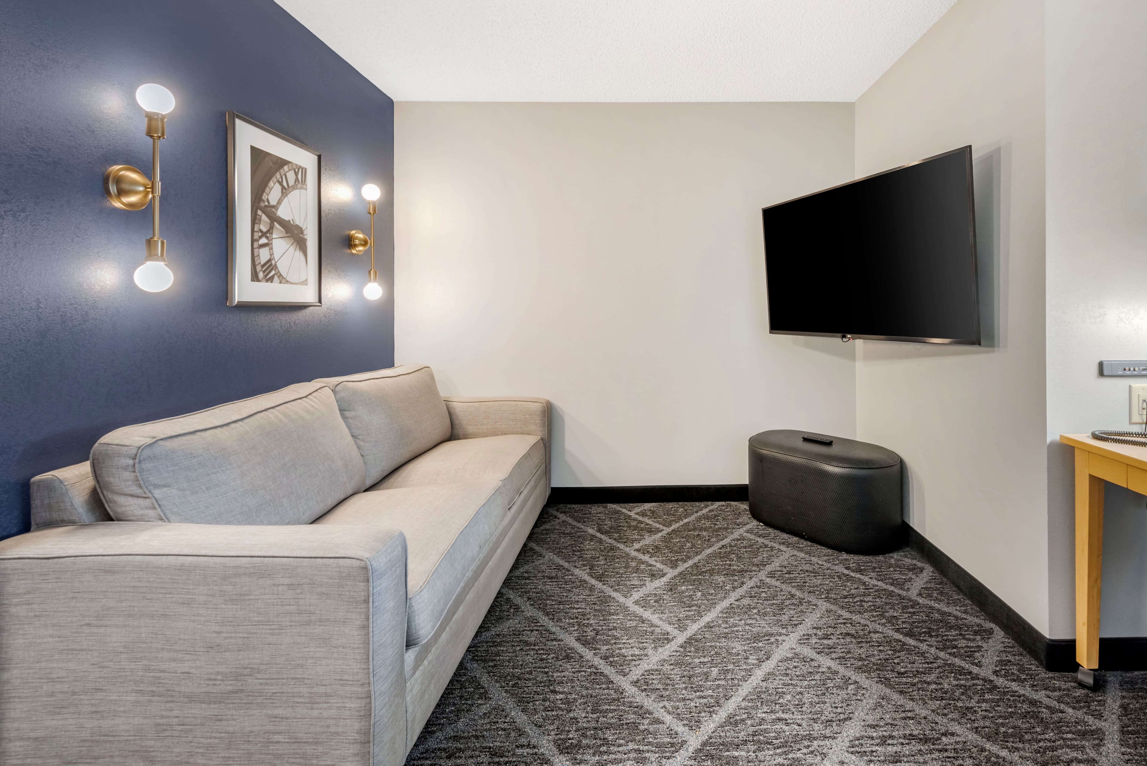 Cambria Hotel Minneapolis Maple Grove - Image 3