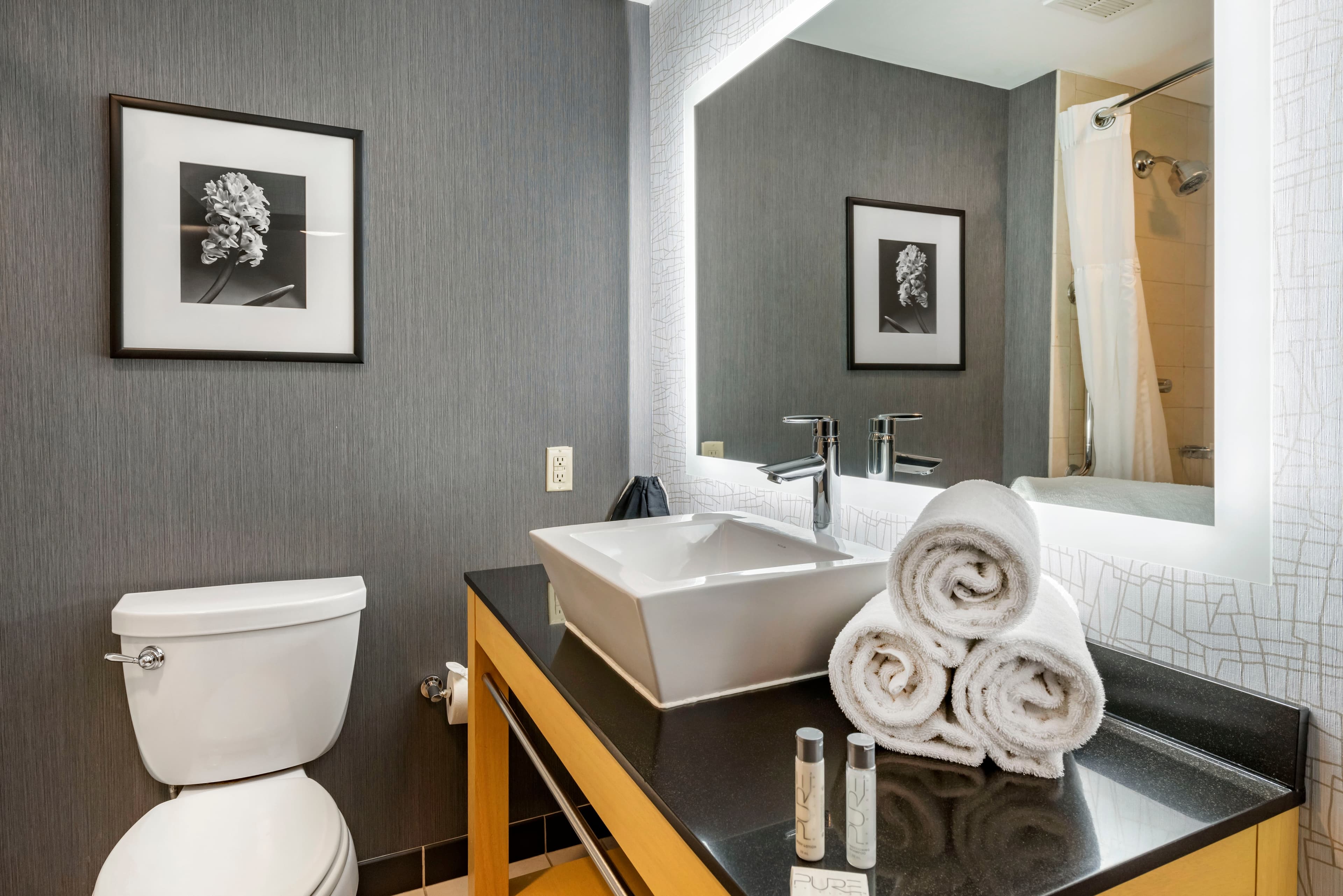 Cambria Hotel Minneapolis Maple Grove — 10