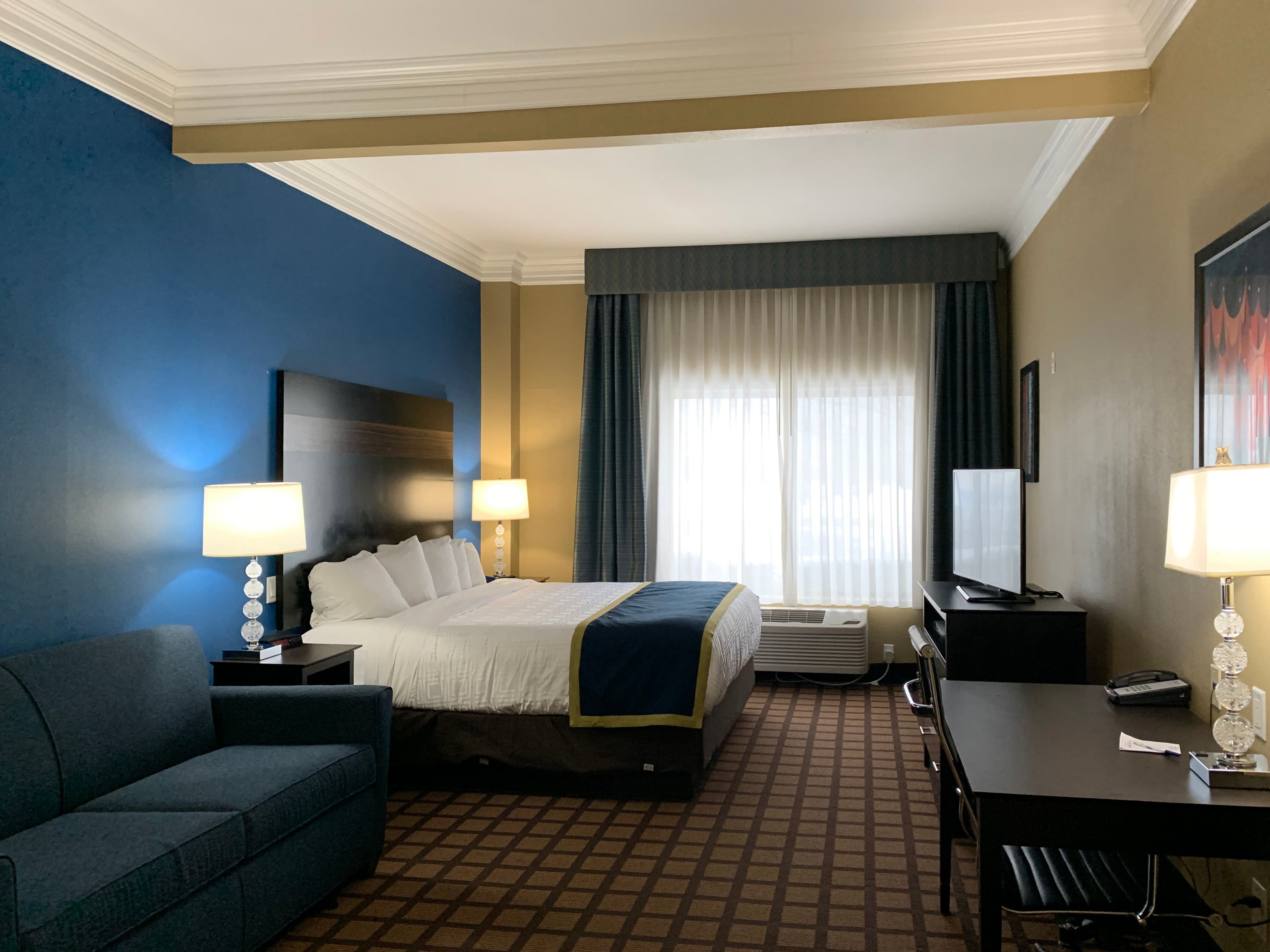 Comfort Inn Saint Paul East - Image 2