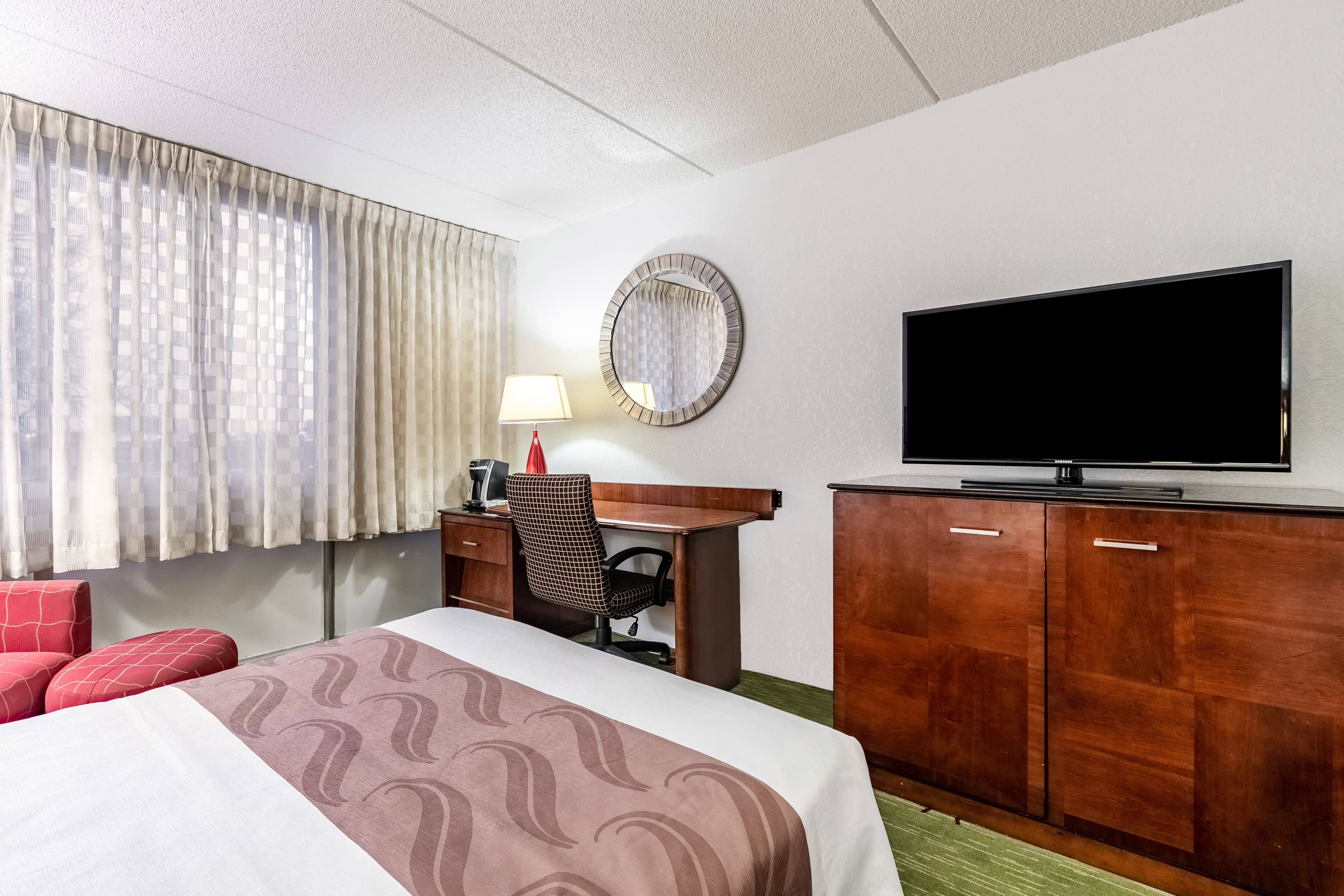 Quality Inn & Suites Albert Lea - Image 3