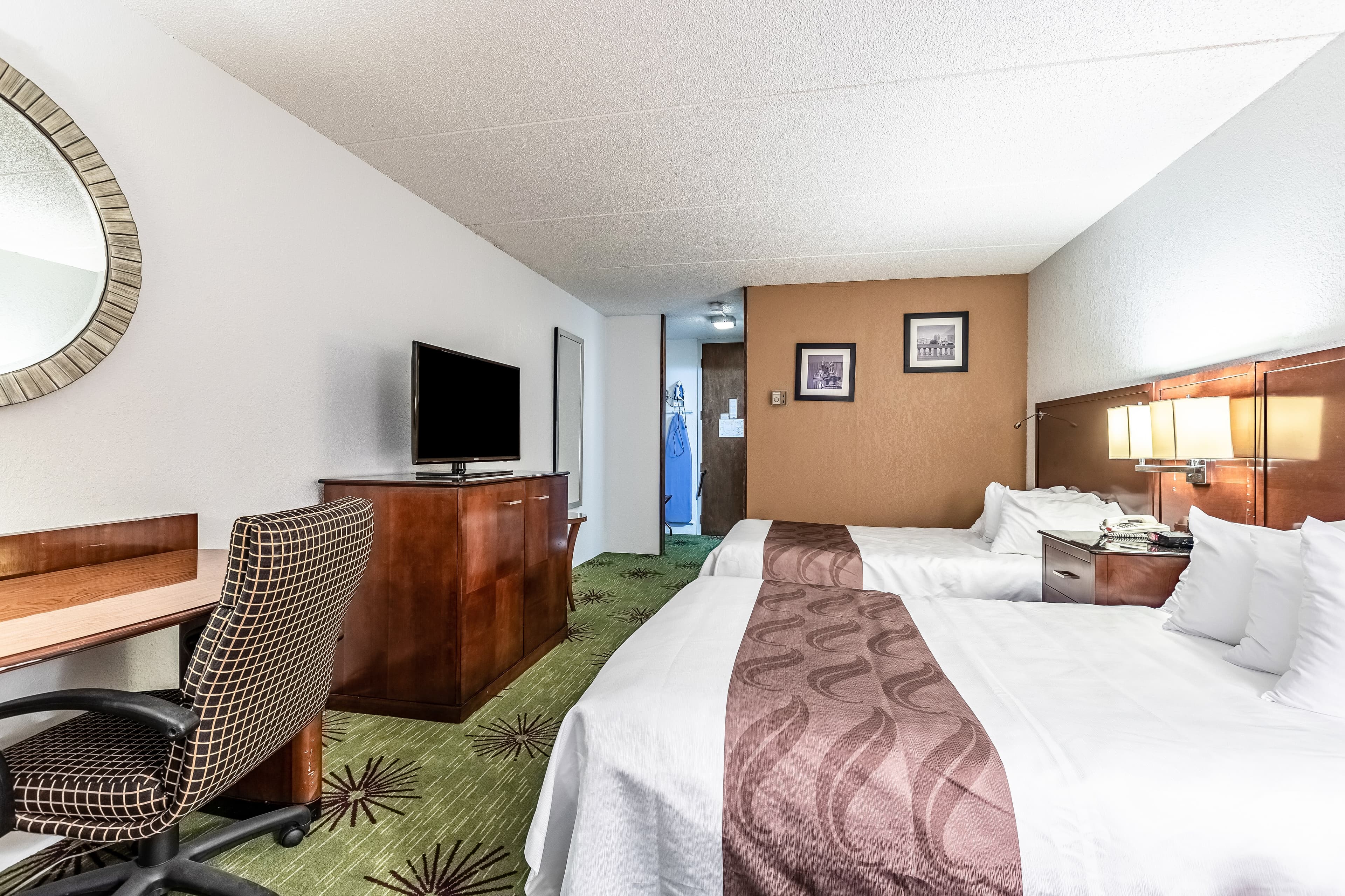 Quality Inn & Suites Albert Lea - Image 4