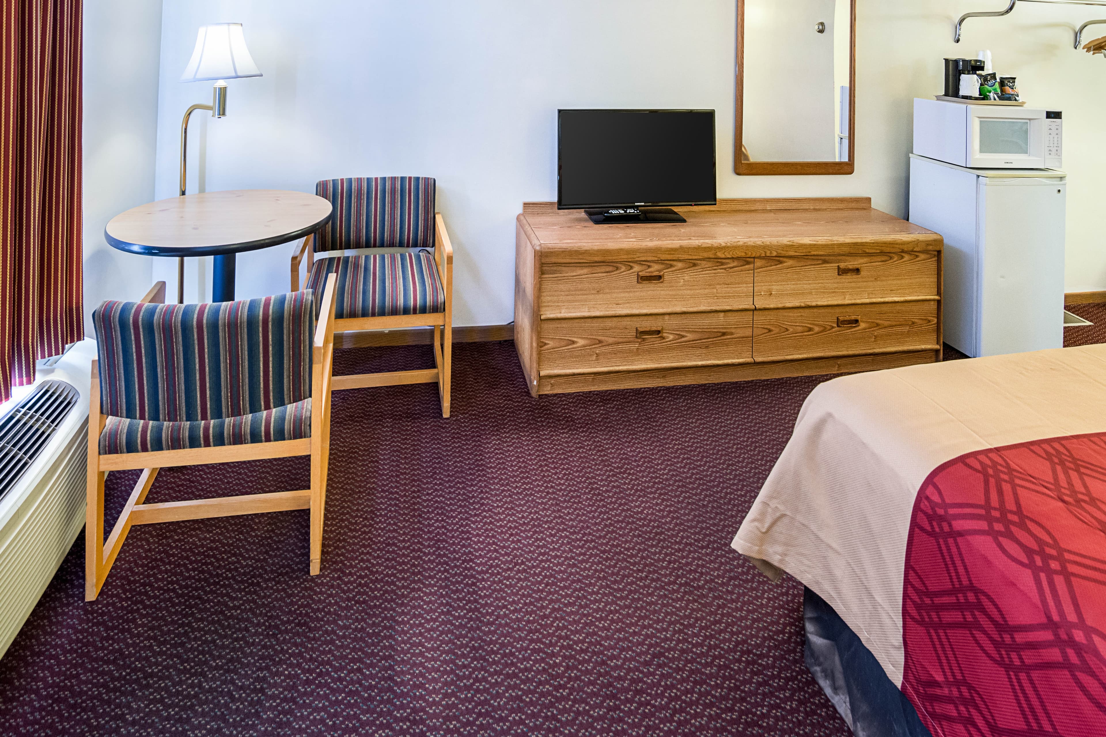 Rodeway Inn & Suites Austin I-90 — 10