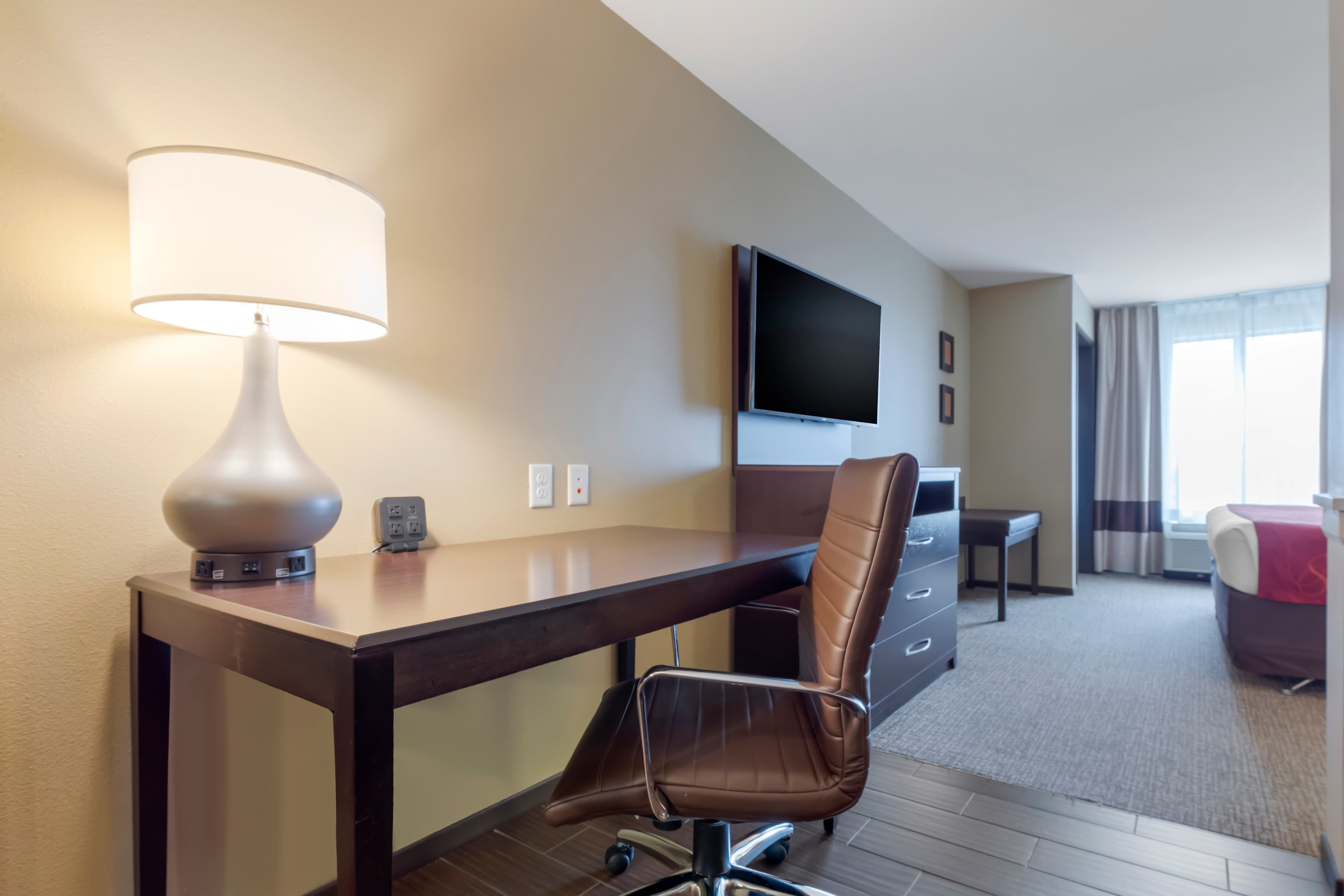 Comfort Suites & Conference Center - Image 2