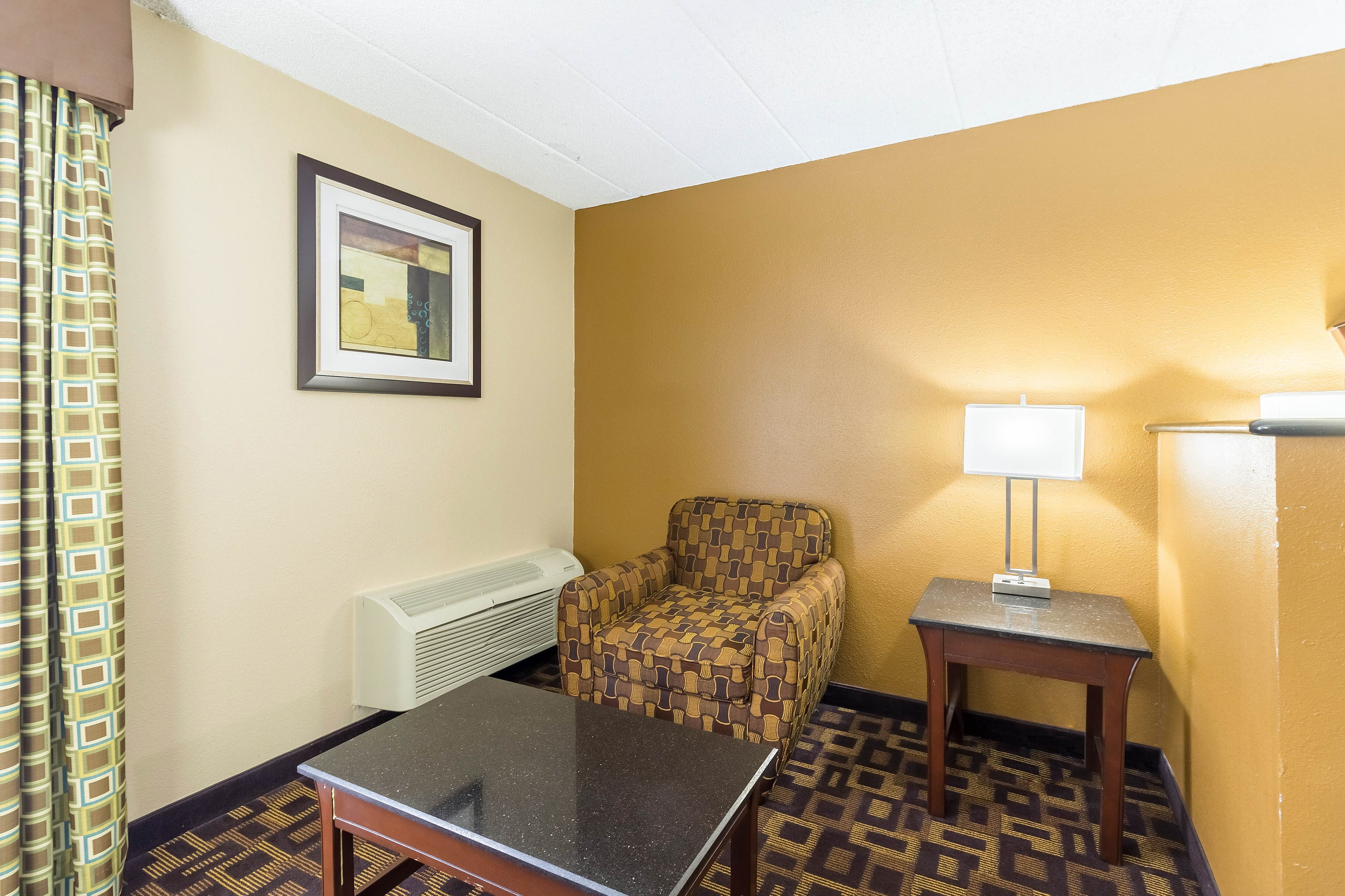 Quality Inn & Suites Arden Hills - Saint Paul North — 7