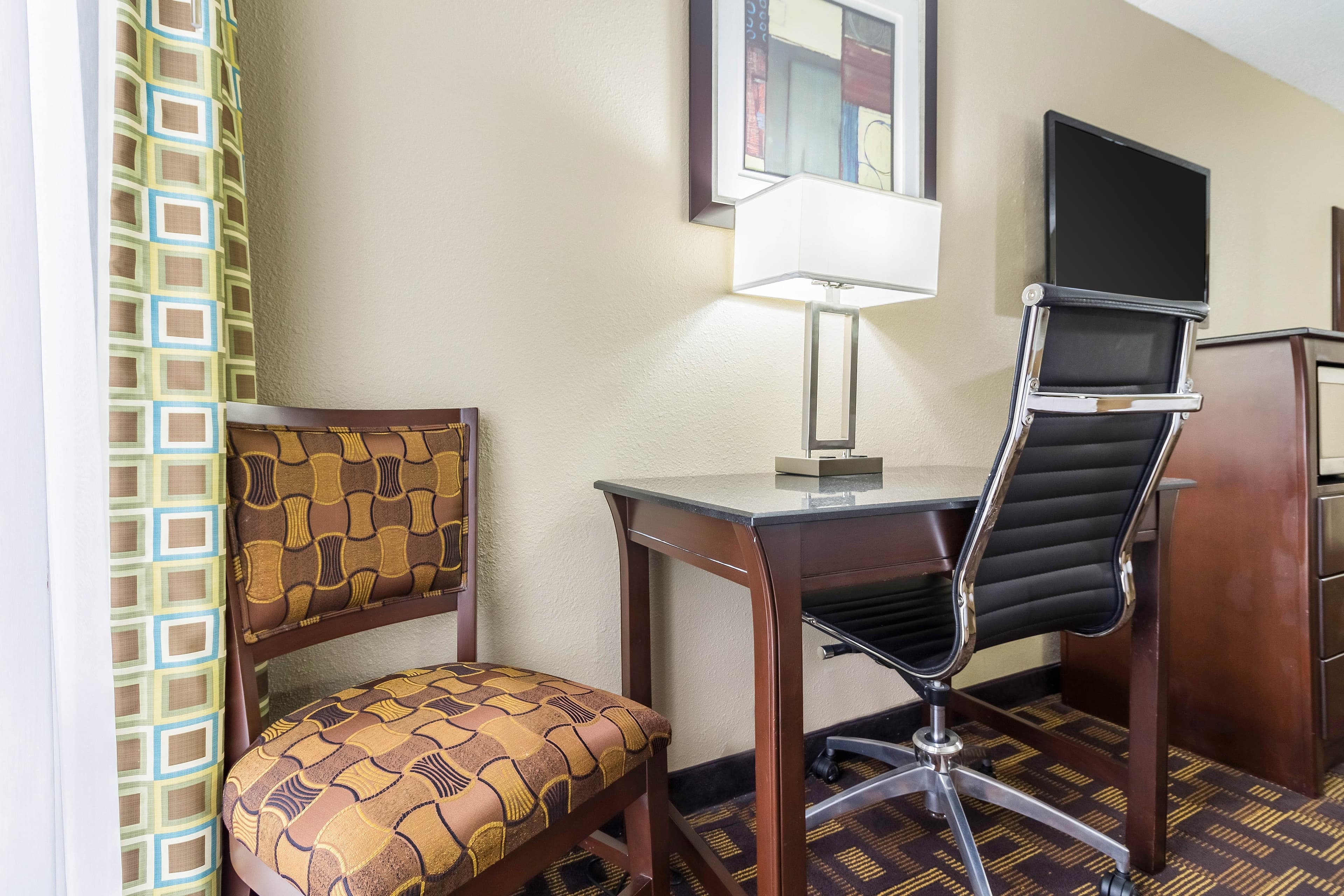 Quality Inn & Suites Arden Hills - Saint Paul North - Image 4