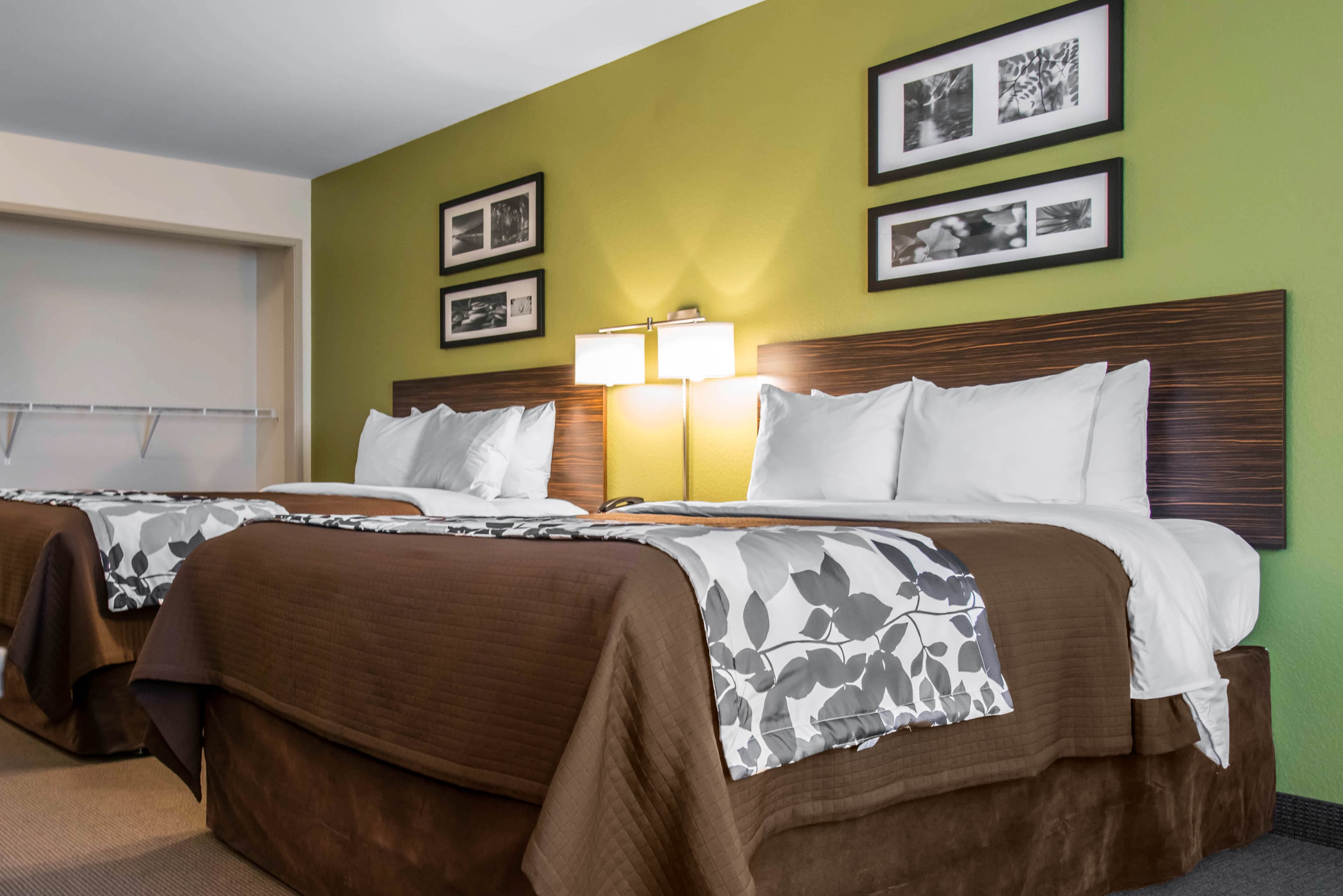 Sleep Inn & Suites Marshall - University Area - Image 1