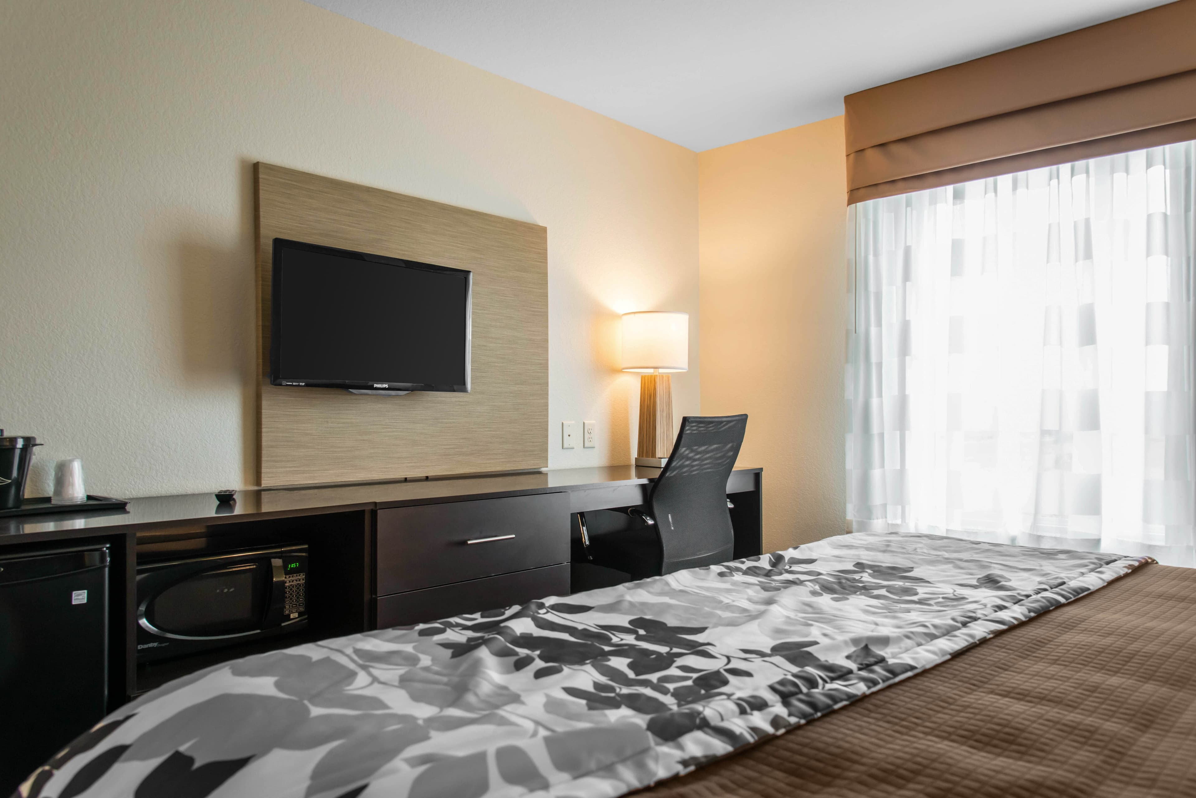 Sleep Inn & Suites Marshall - University Area - Image 4