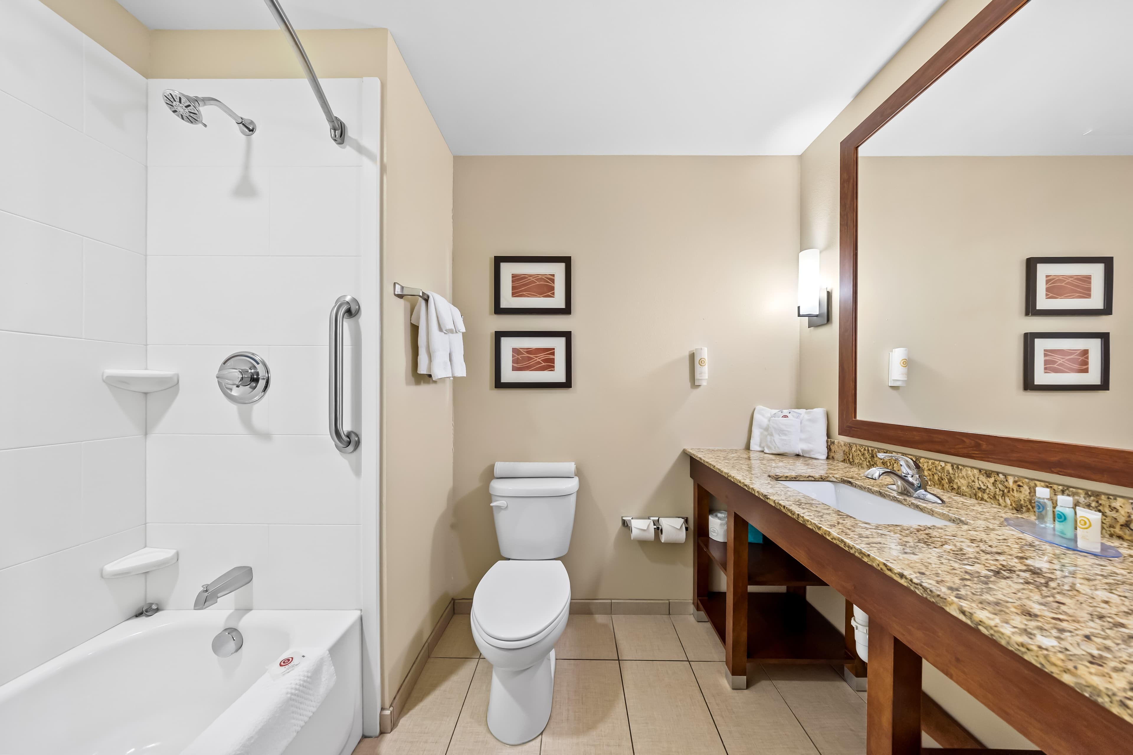 Comfort Inn & Suites West - Medical Center — 21