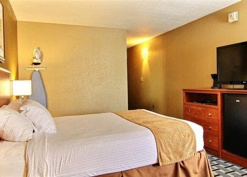 Quality Inn Thief River Falls - Image 3