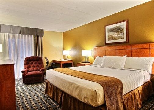 Quality Inn Thief River Falls - Image 4