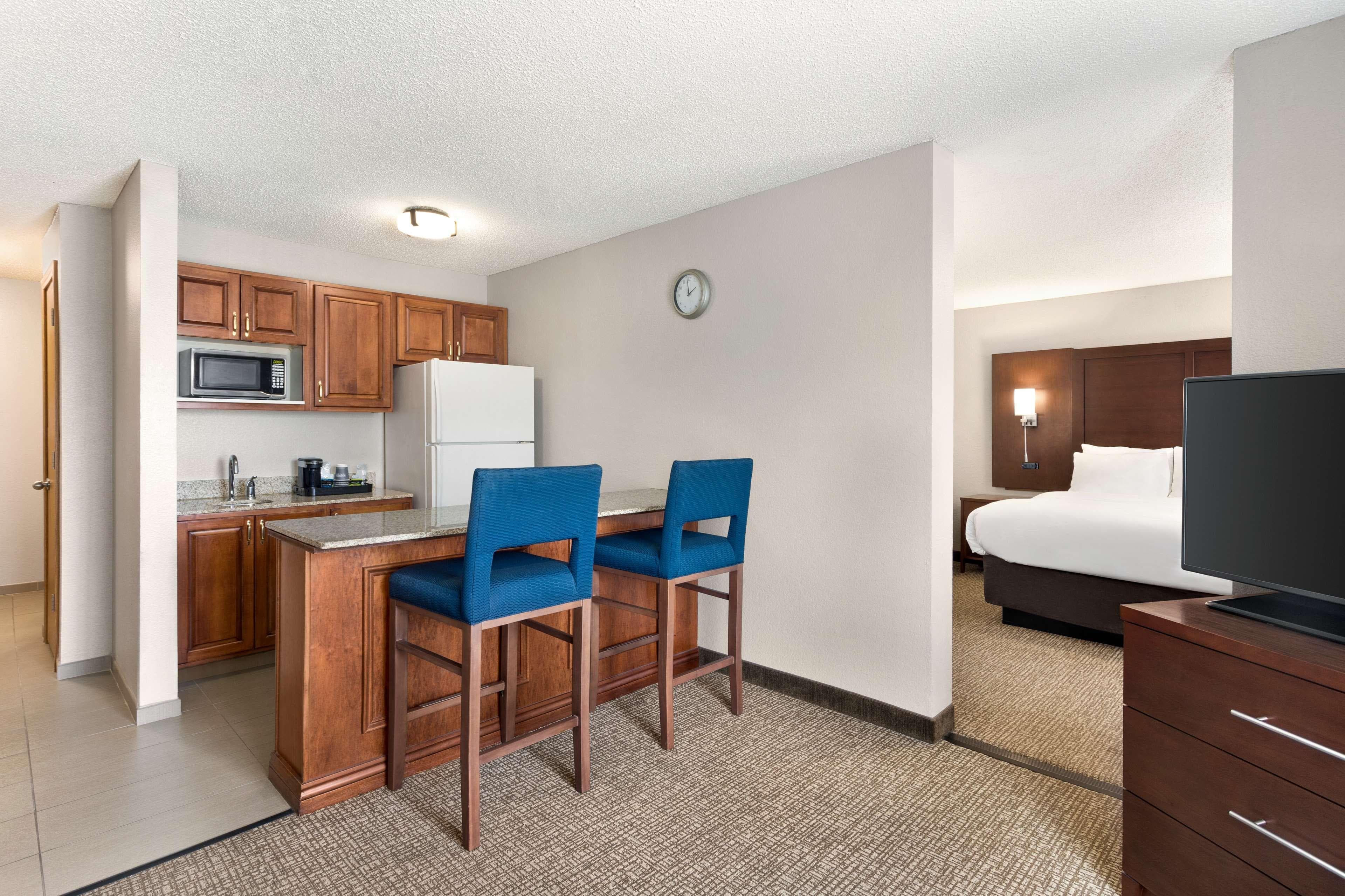 Country Inn & Suites by Radisson, Stillwater, MN — 16