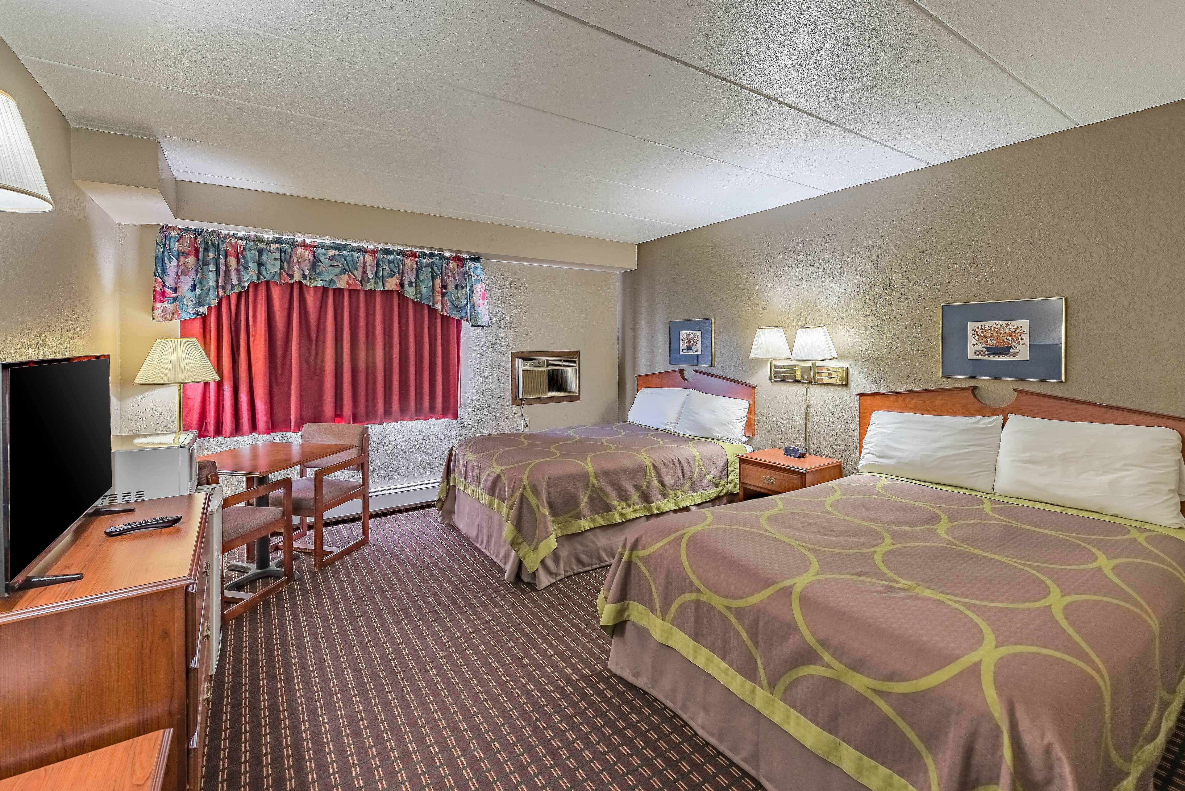 Rodeway Inn Saint Joseph - Image 2