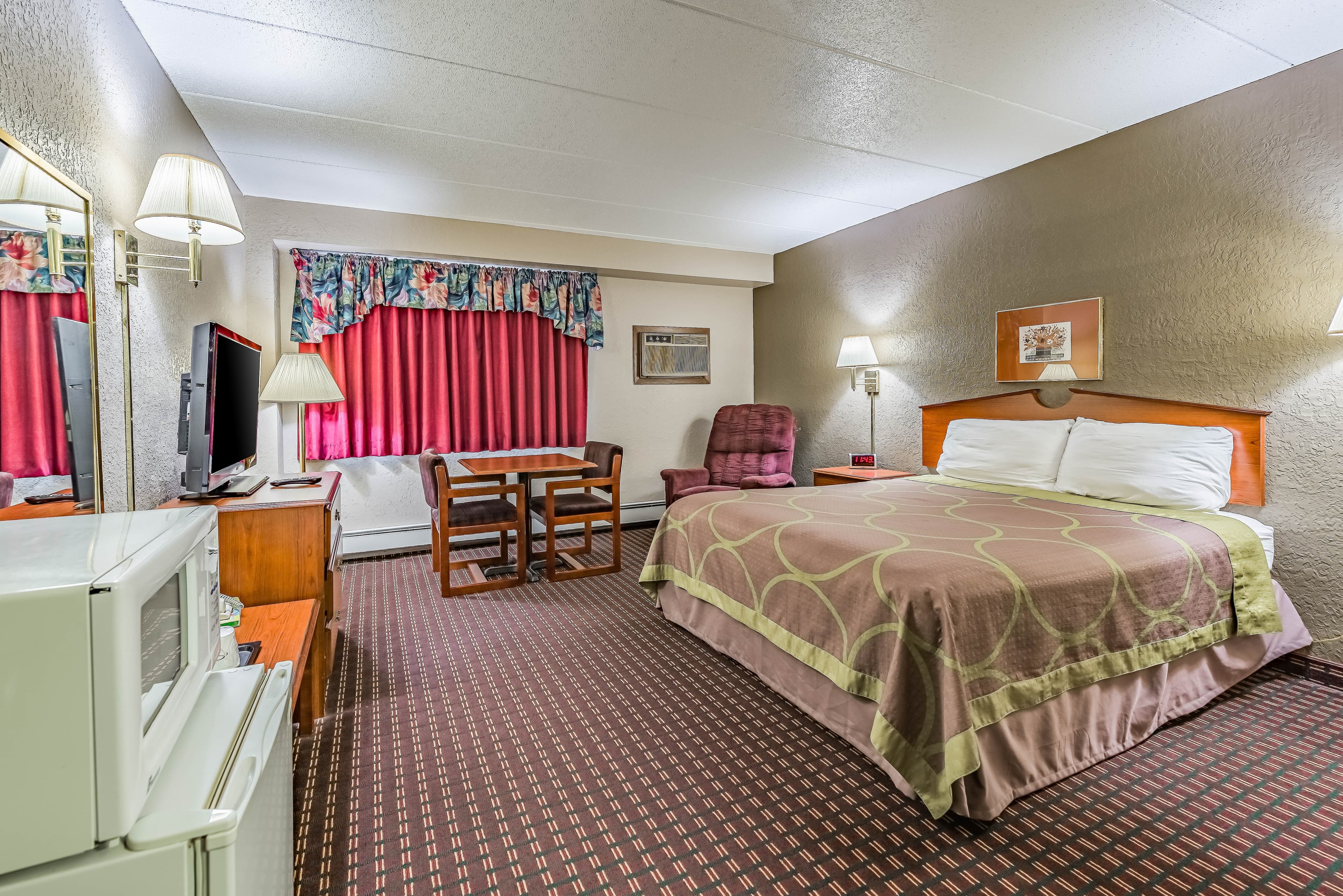 Rodeway Inn Saint Joseph — 7