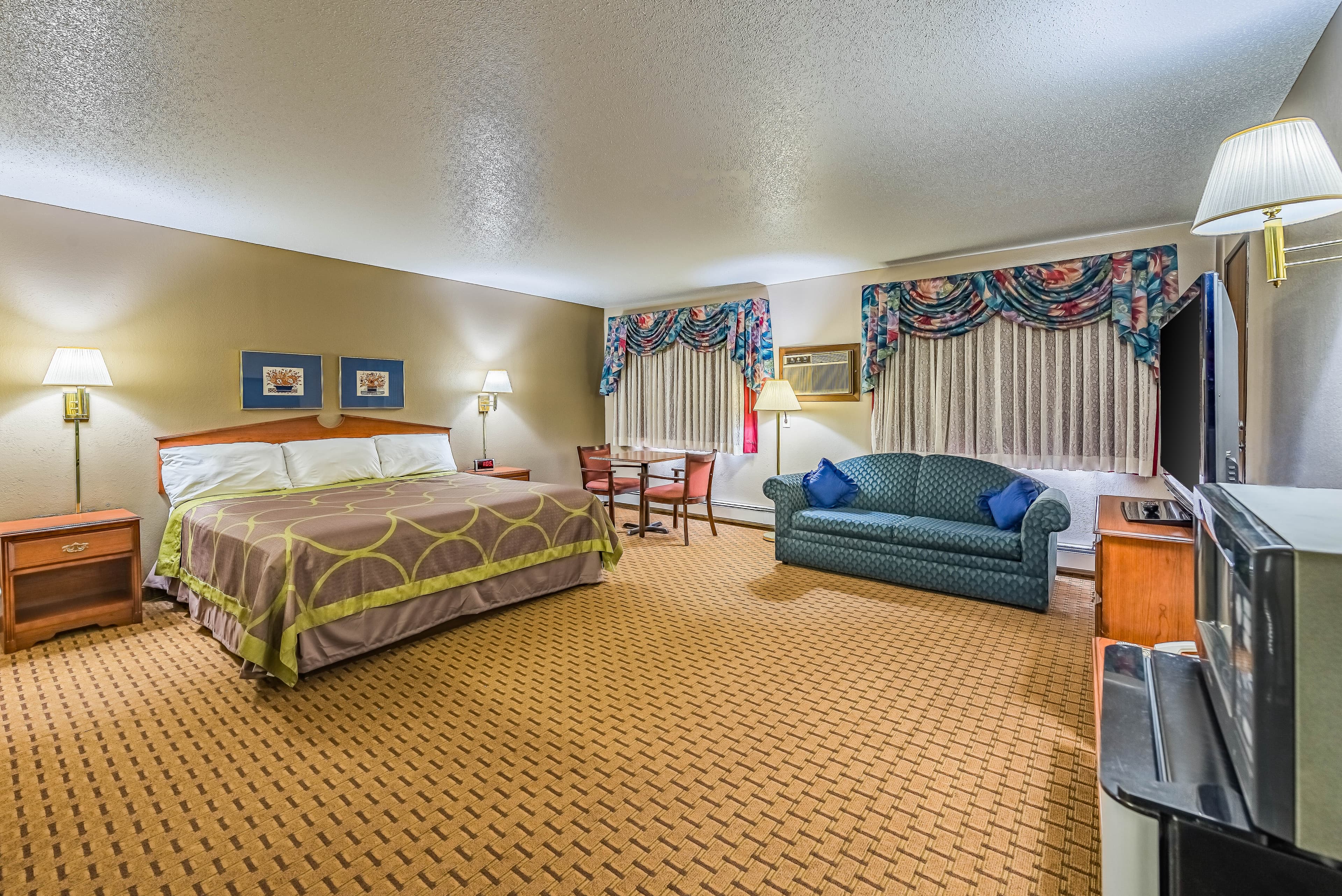 Rodeway Inn Saint Joseph — 14