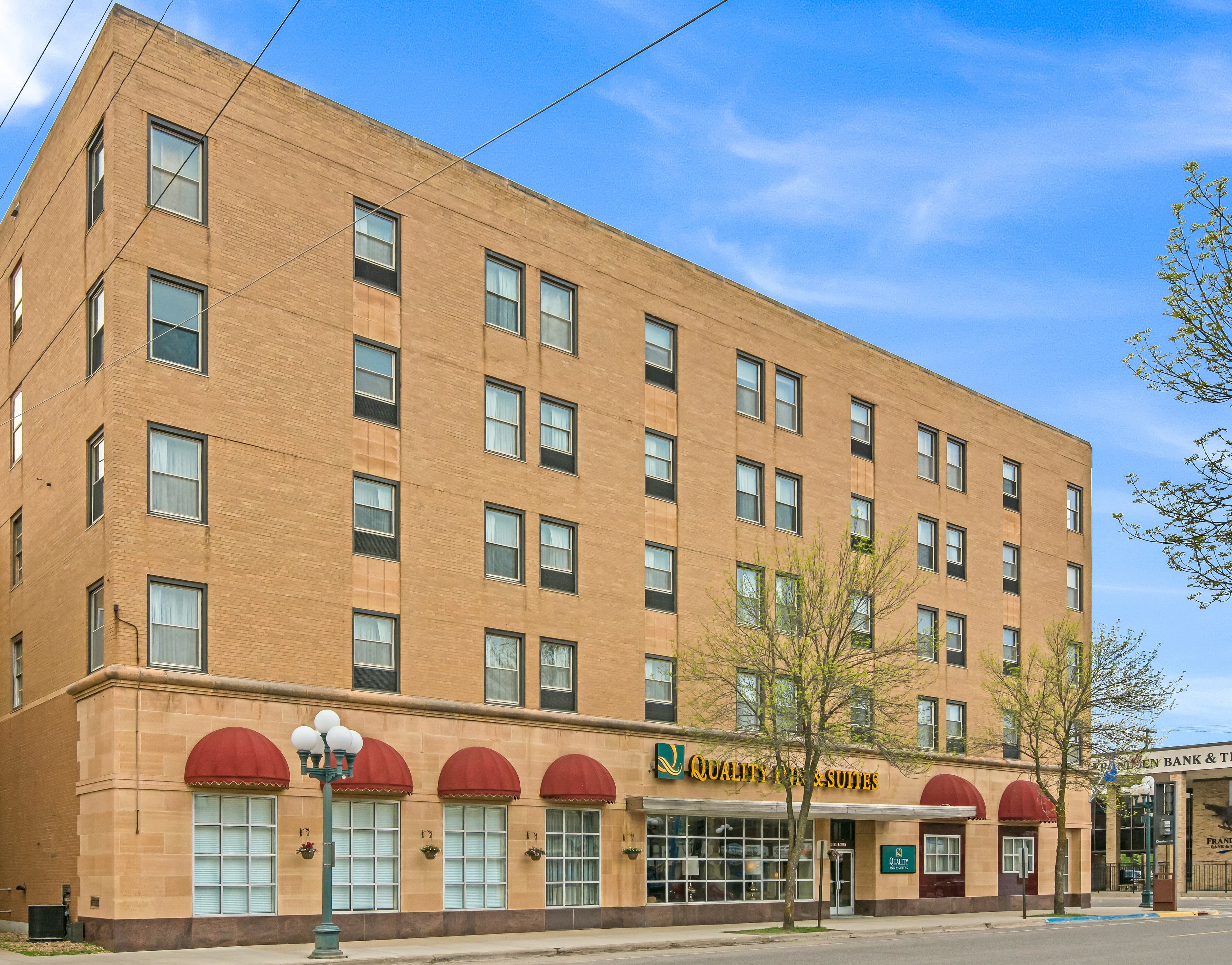 Quality Inn & Suites Virginia MN - Image 1