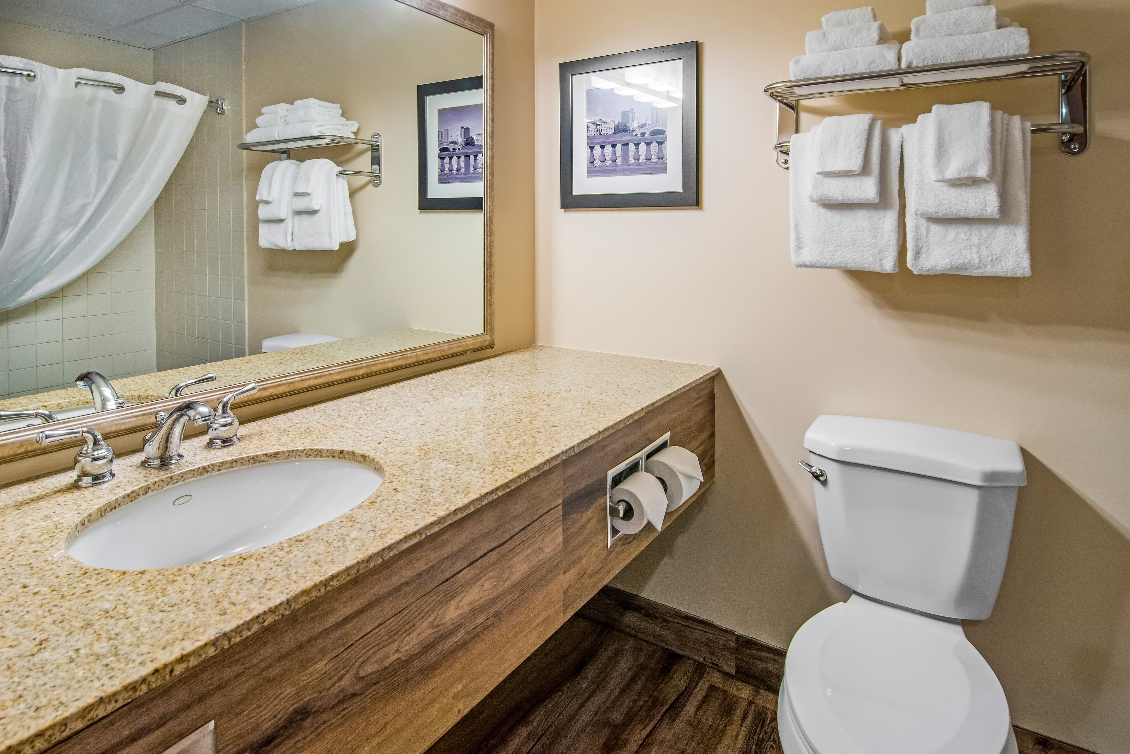Quality Inn & Suites Virginia MN — 19
