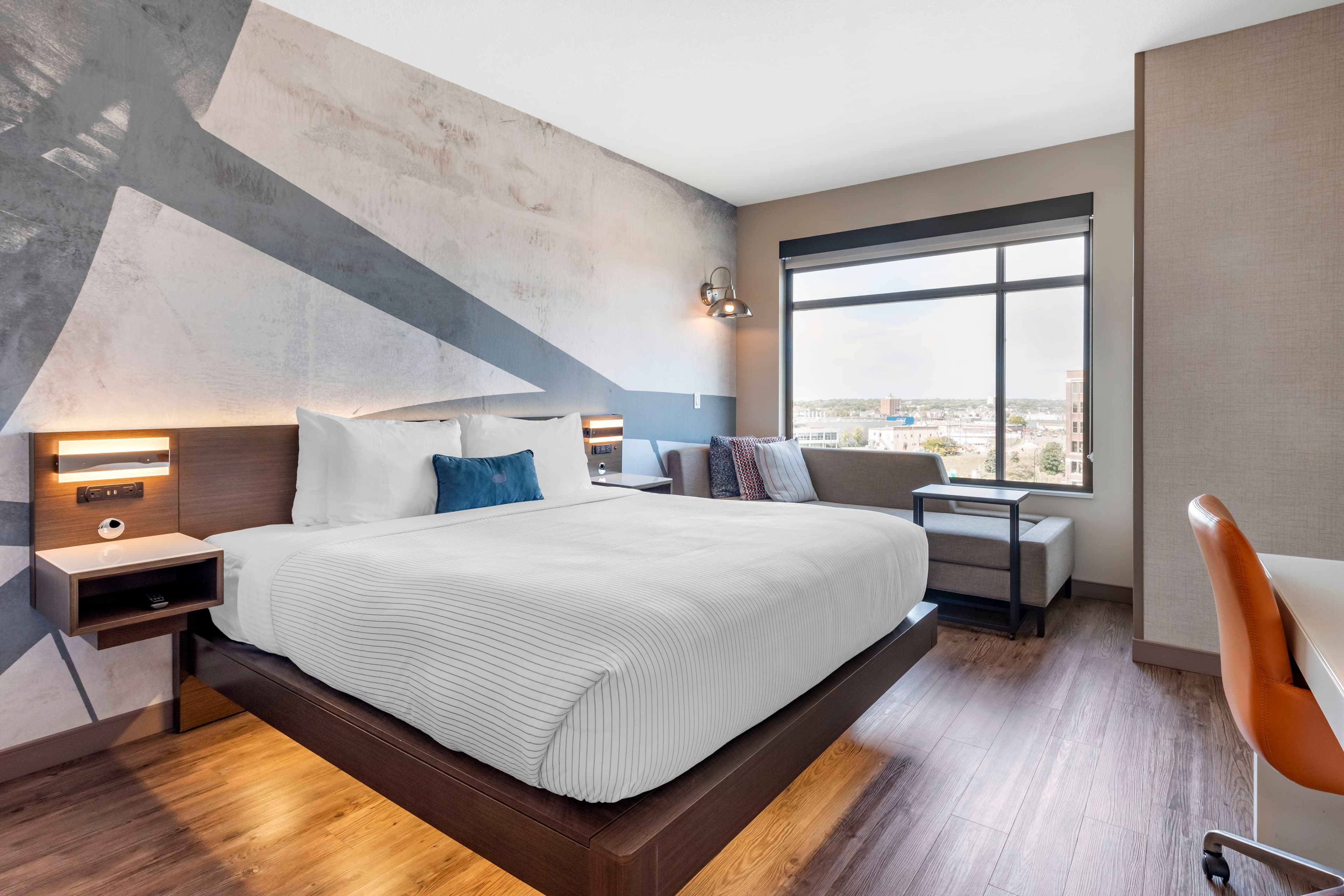 Cambria Hotel Minneapolis Downtown - Image 2
