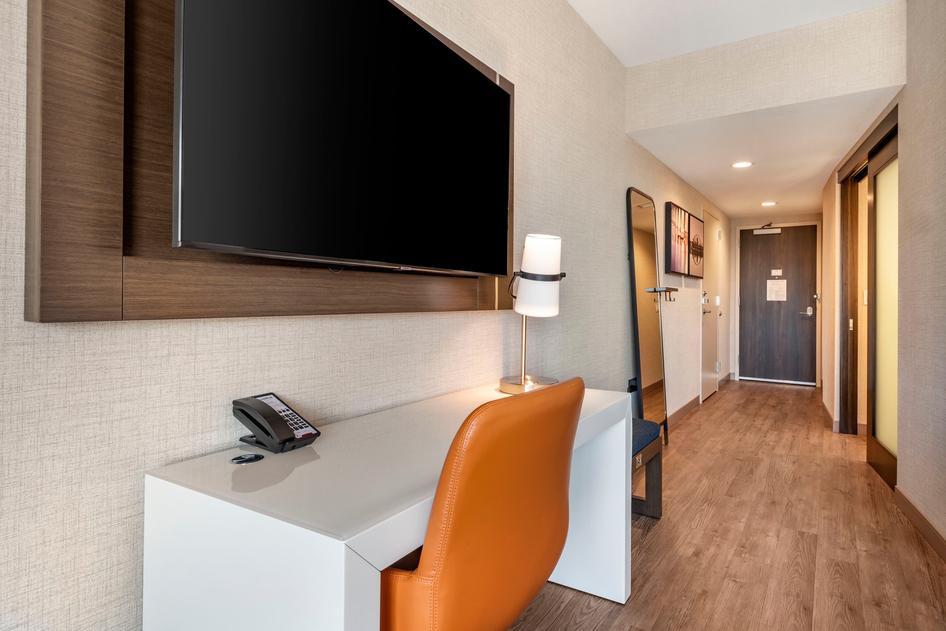Cambria Hotel Minneapolis Downtown - Image 4
