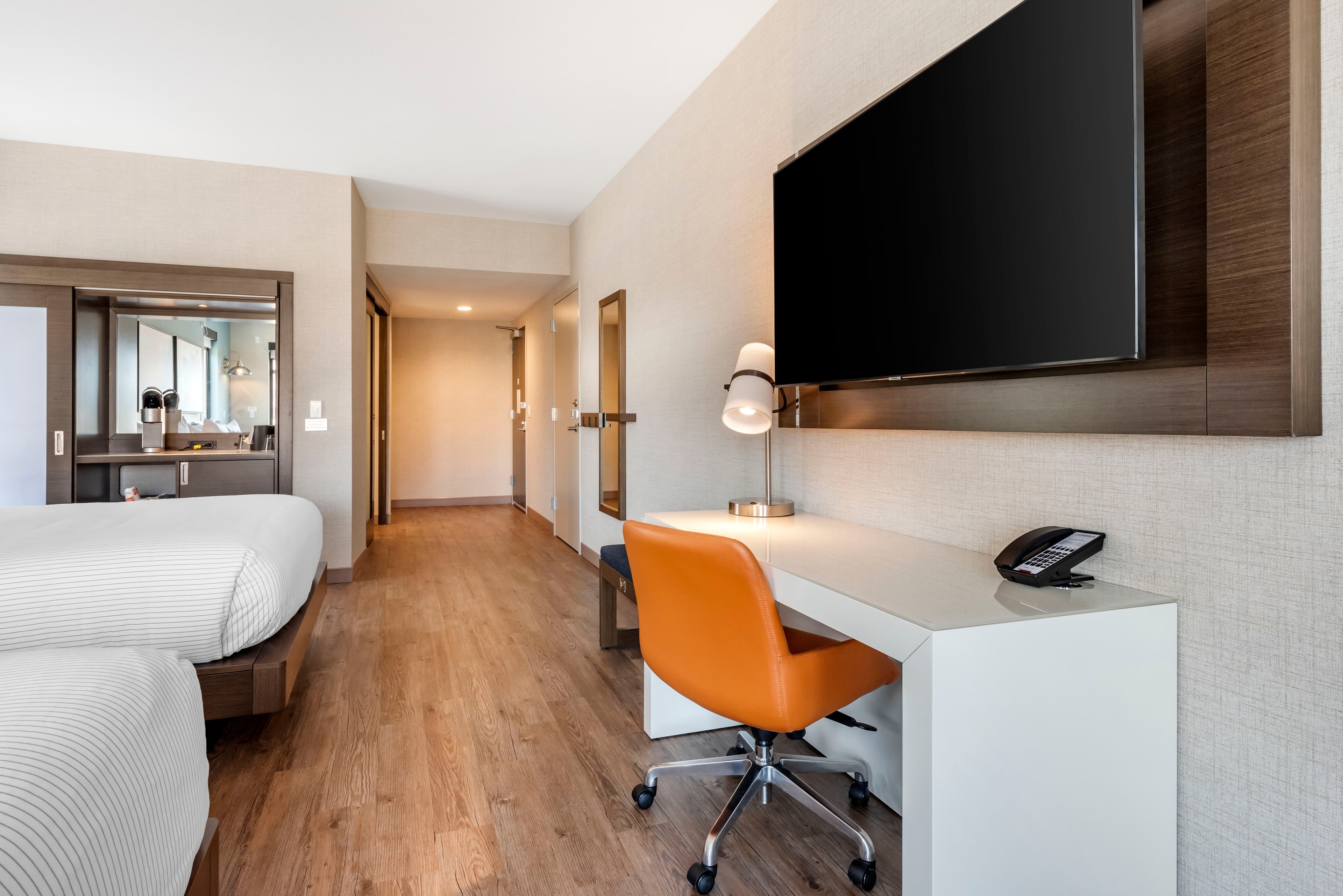 Cambria Hotel Minneapolis Downtown — 9