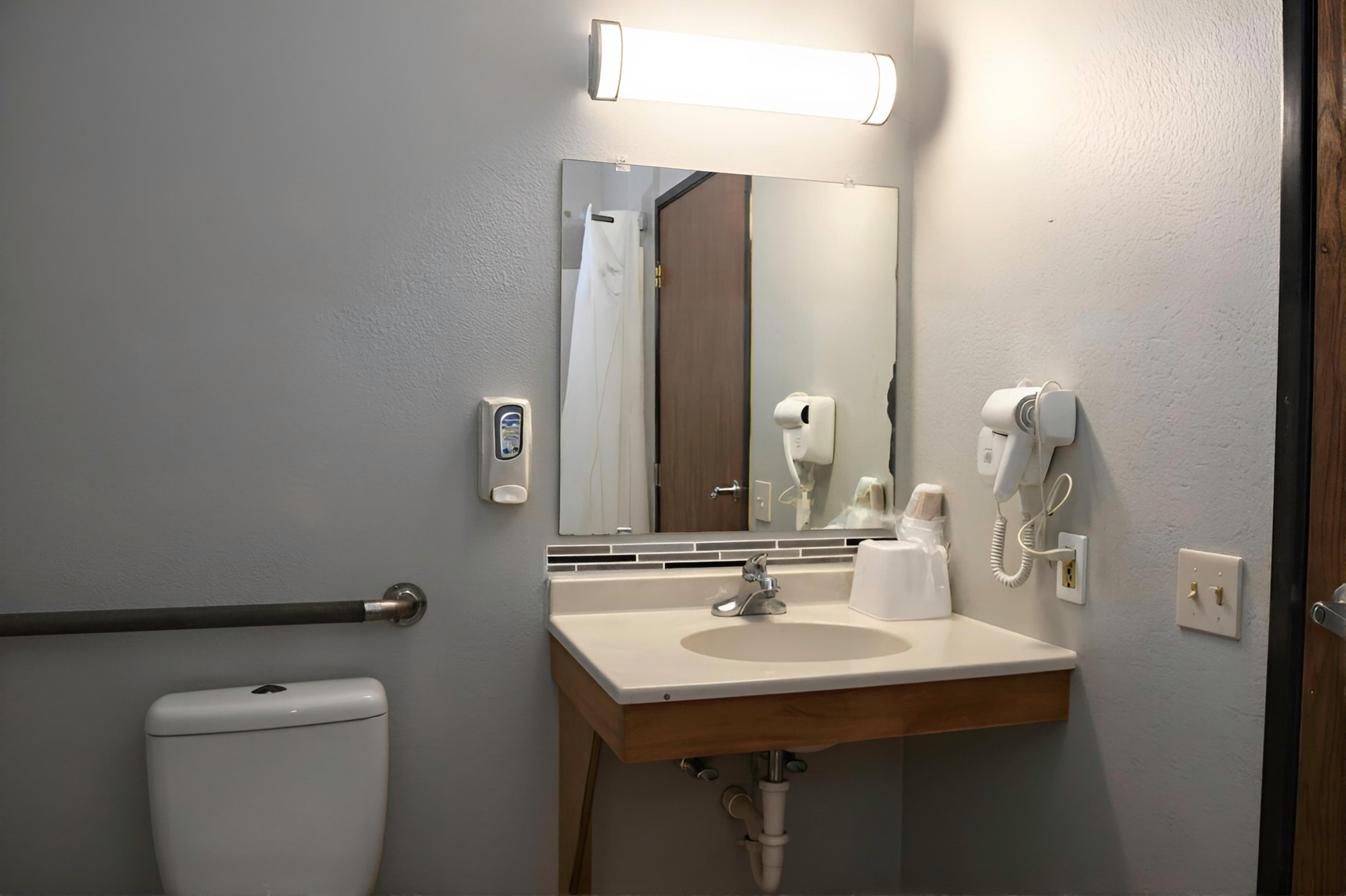 Rodeway Inn Hibbing — 9