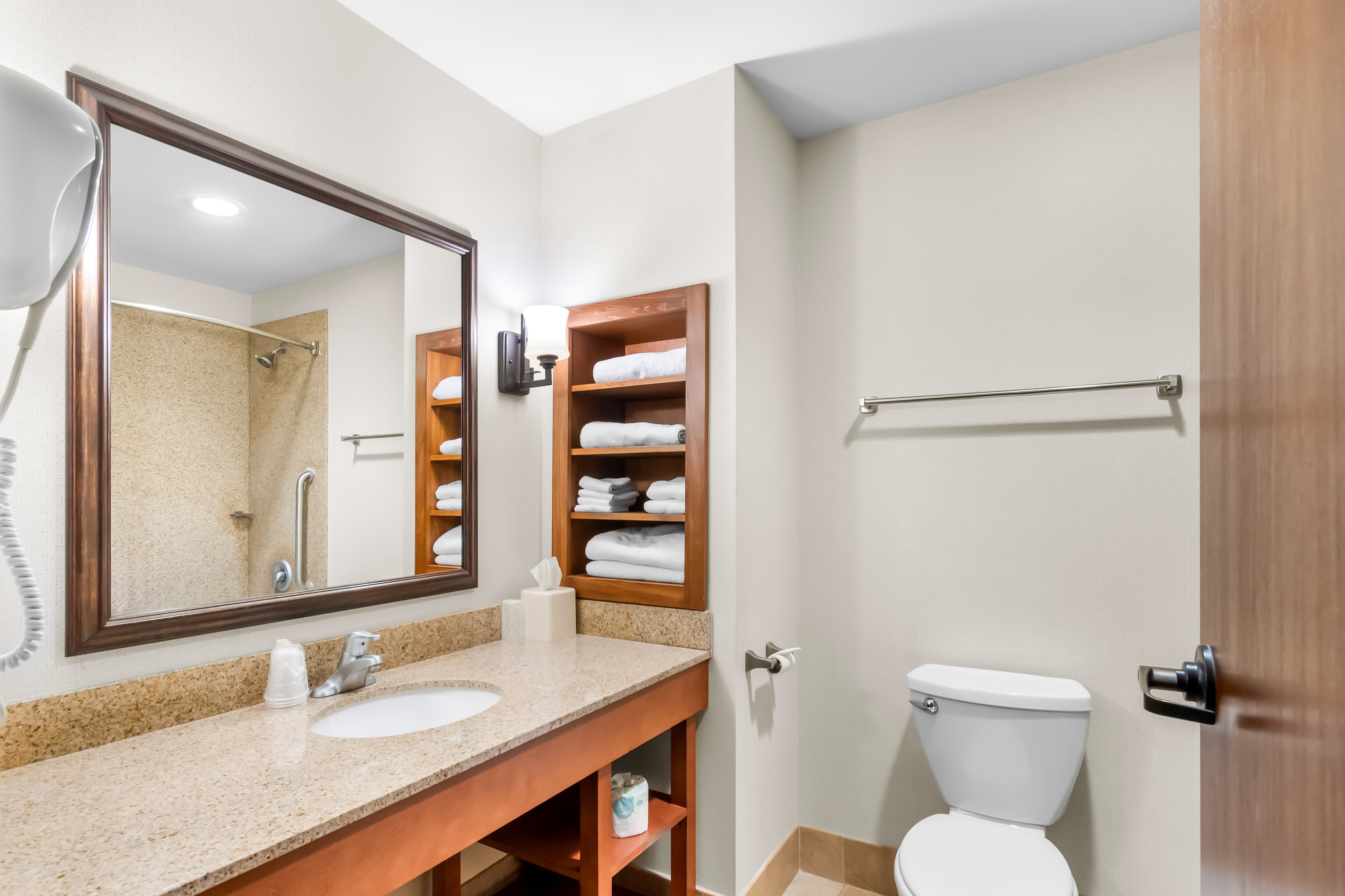 Comfort Inn & Suites Mountain Iron and Virginia — 12