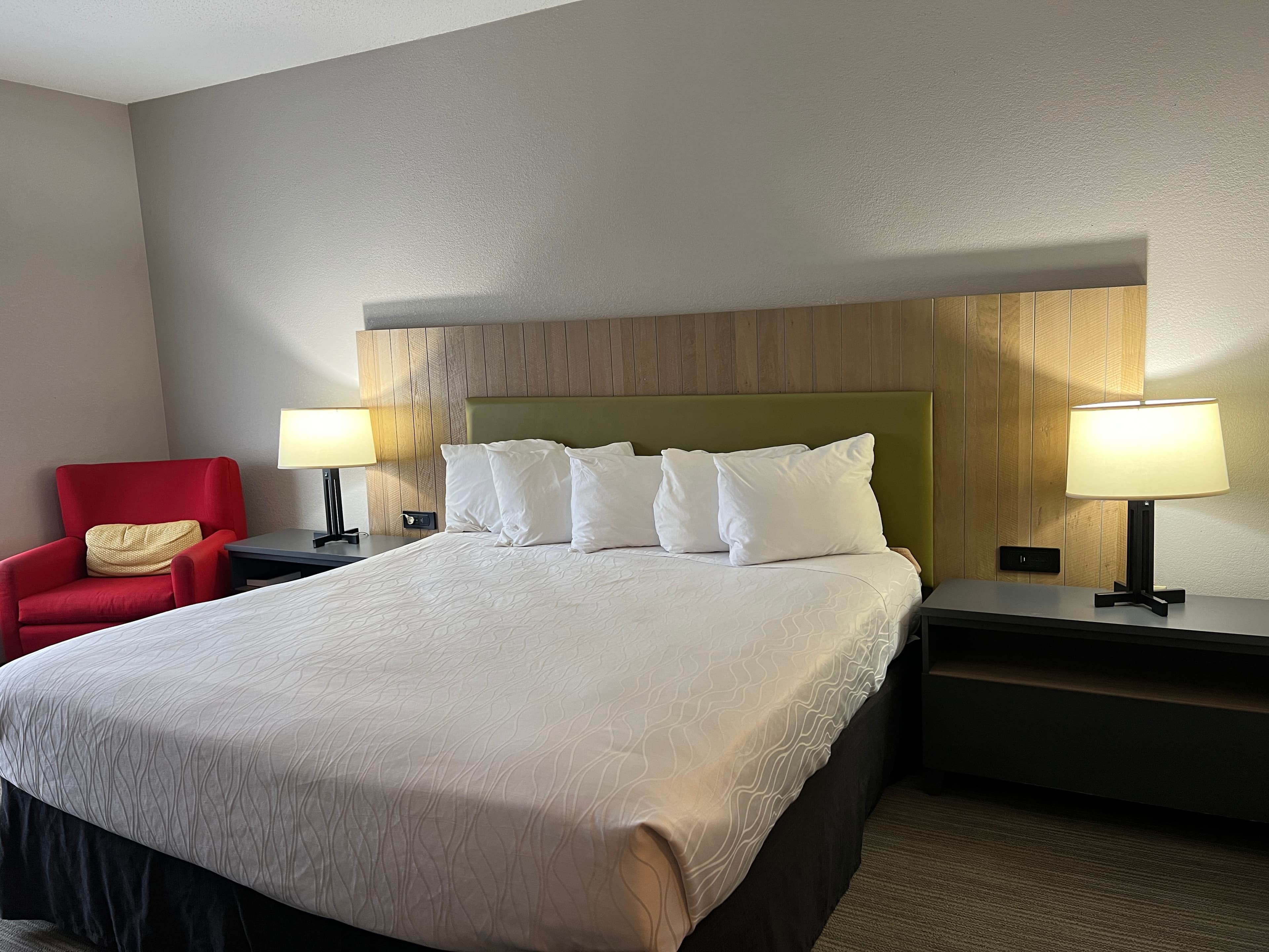 Country Inn & Suites by Radisson, Minneapolis/Shakopee — 8