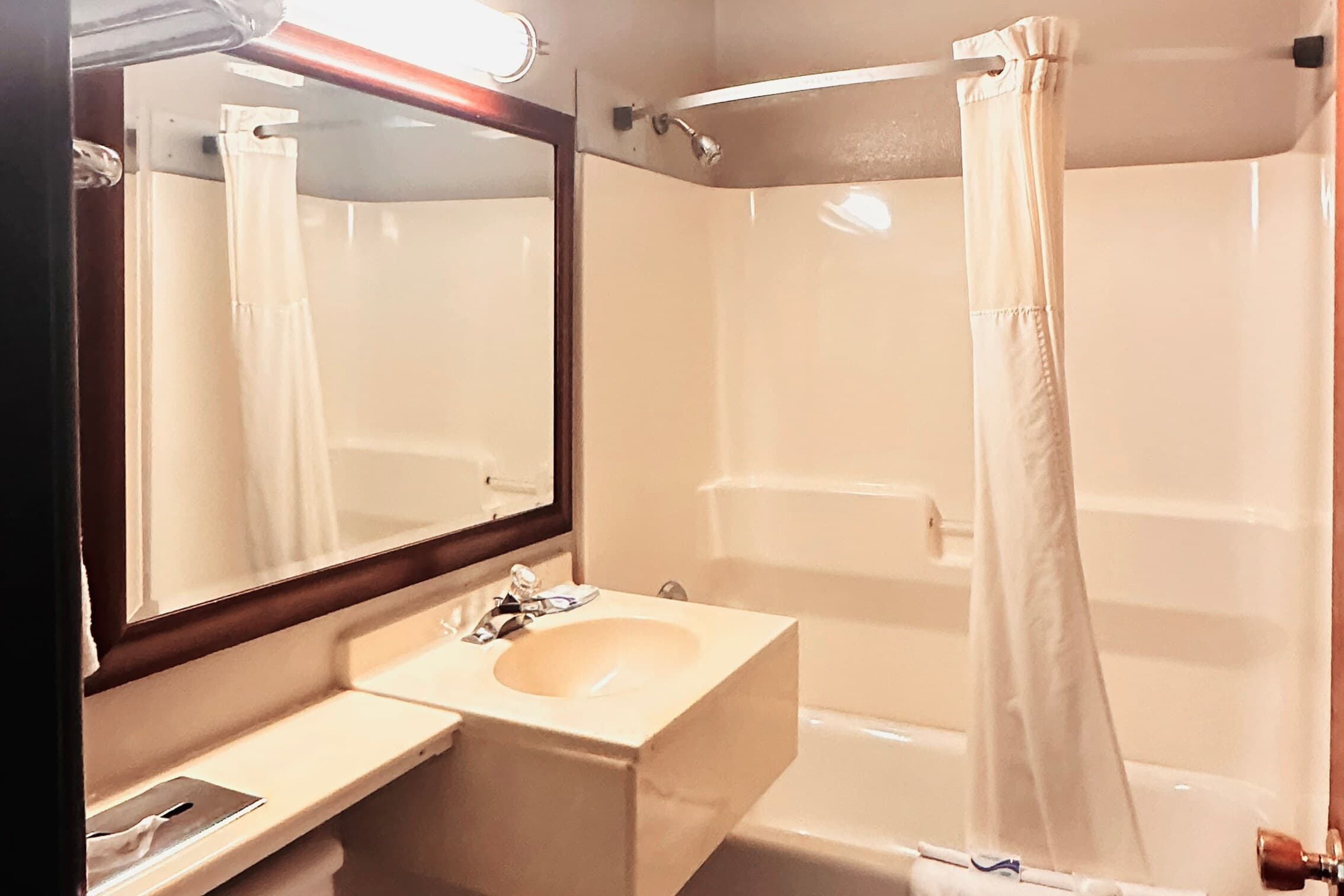 Quality Inn St. Paul-Minneapolis-Midway — 6
