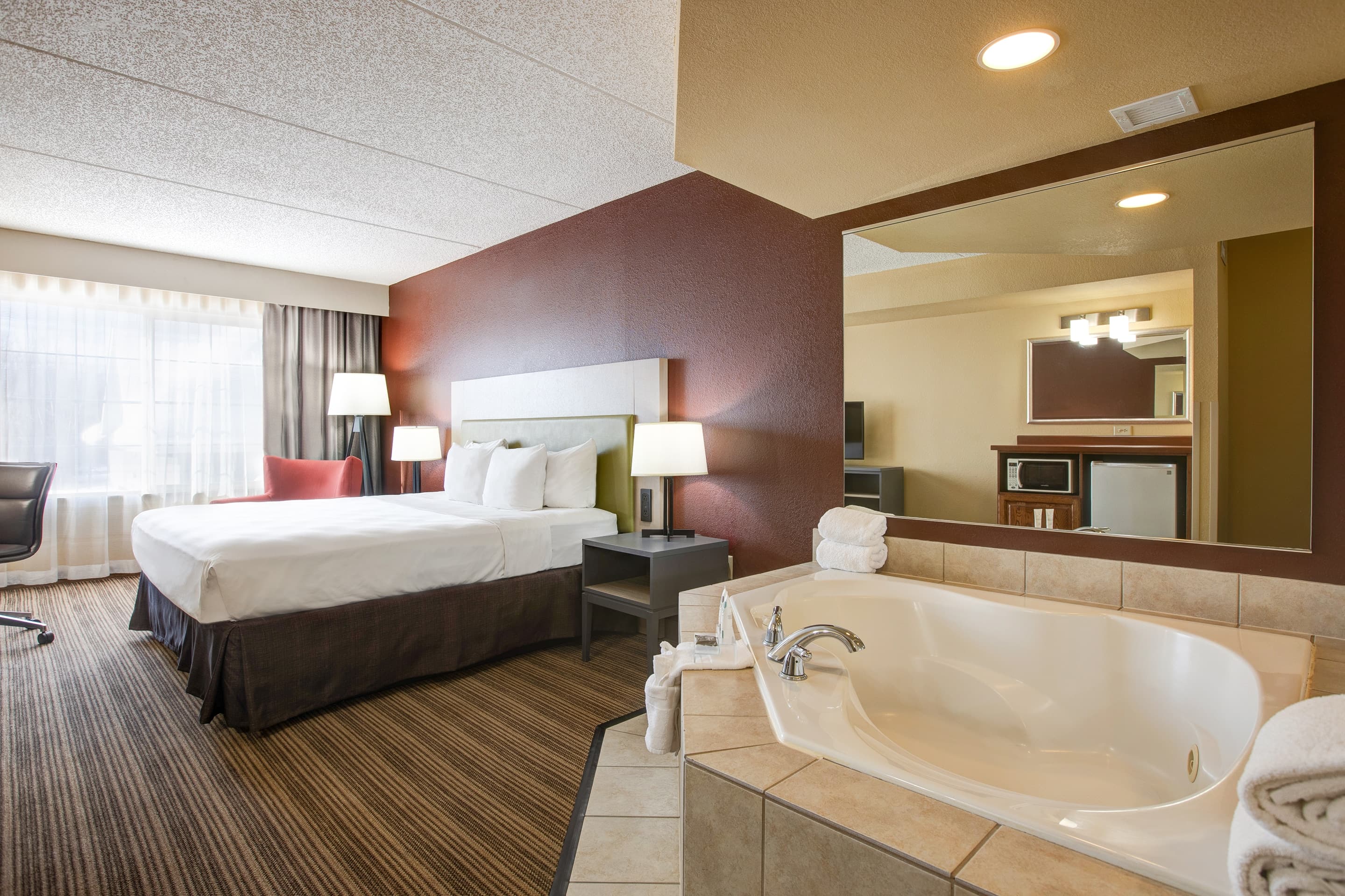 Comfort Inn & Suites St. Paul Northeast — 22