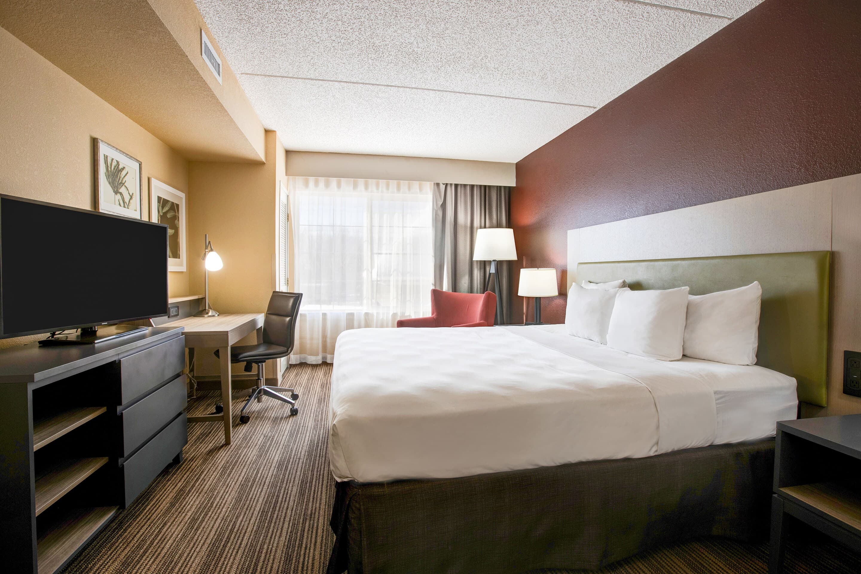 Comfort Inn & Suites St. Paul Northeast — 24
