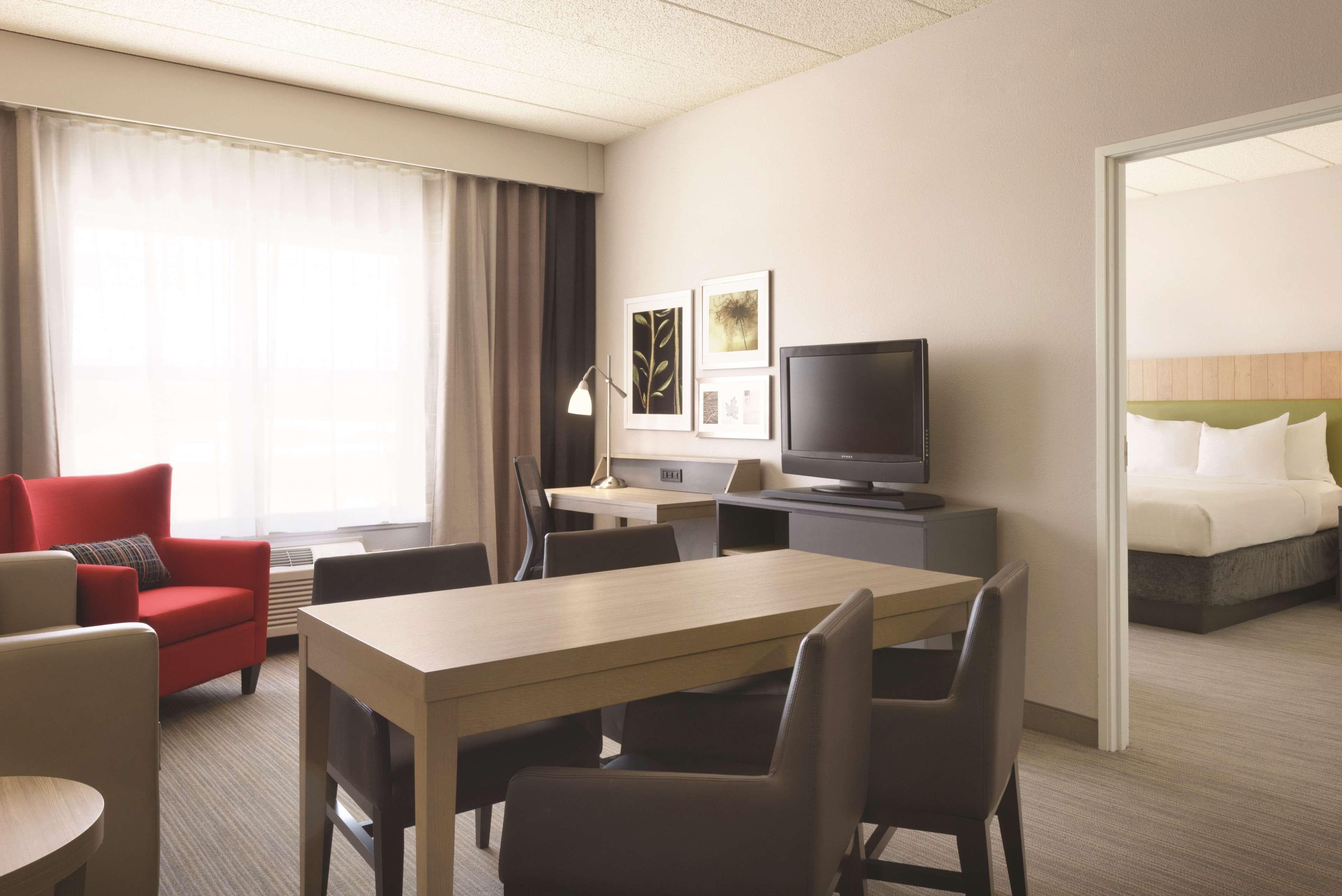 Country Inn & Suites by Radisson, Shoreview-Mounds View, MN - Image 5
