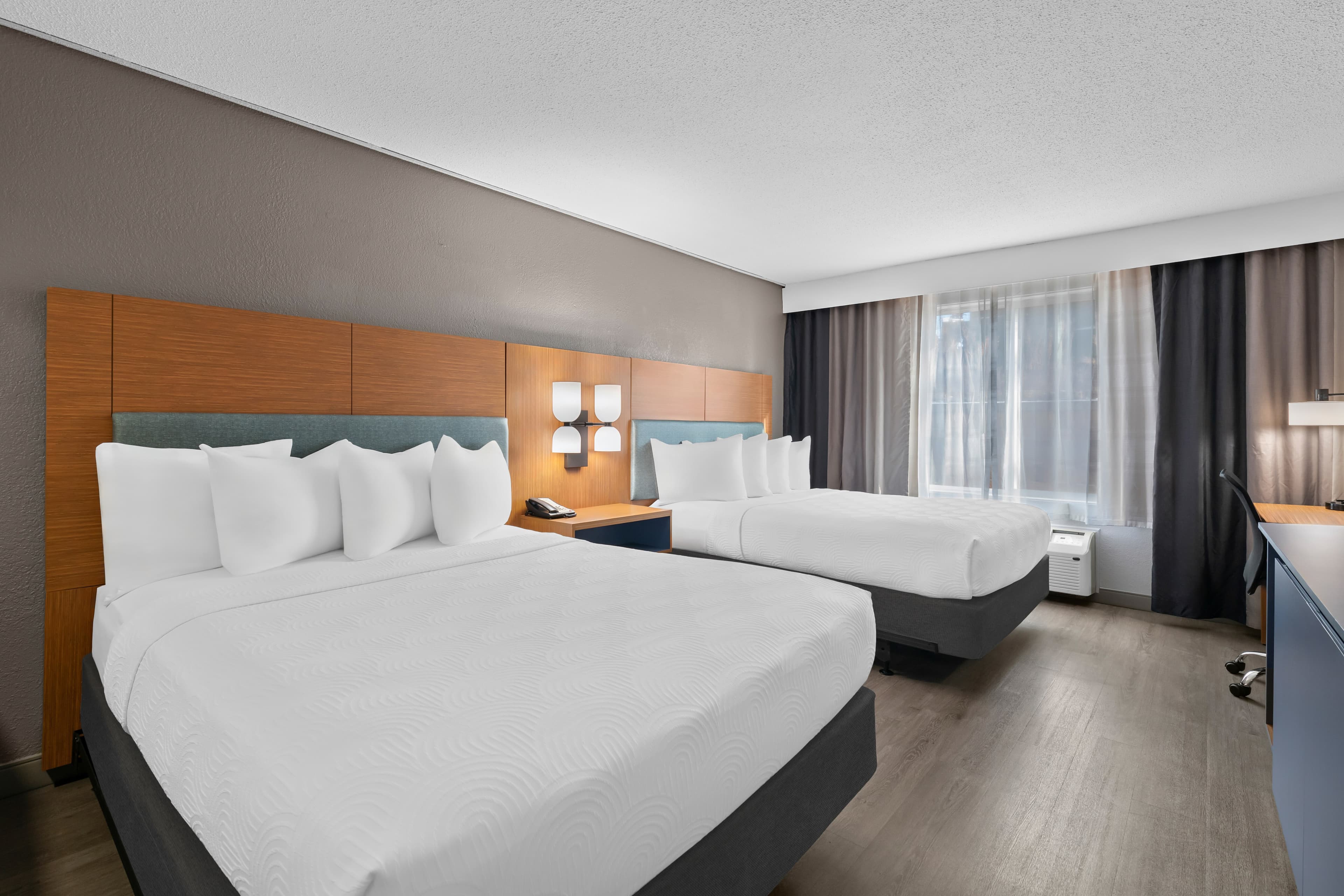 Country Inn & Suites by Radisson, Coon Rapids, MN — 25
