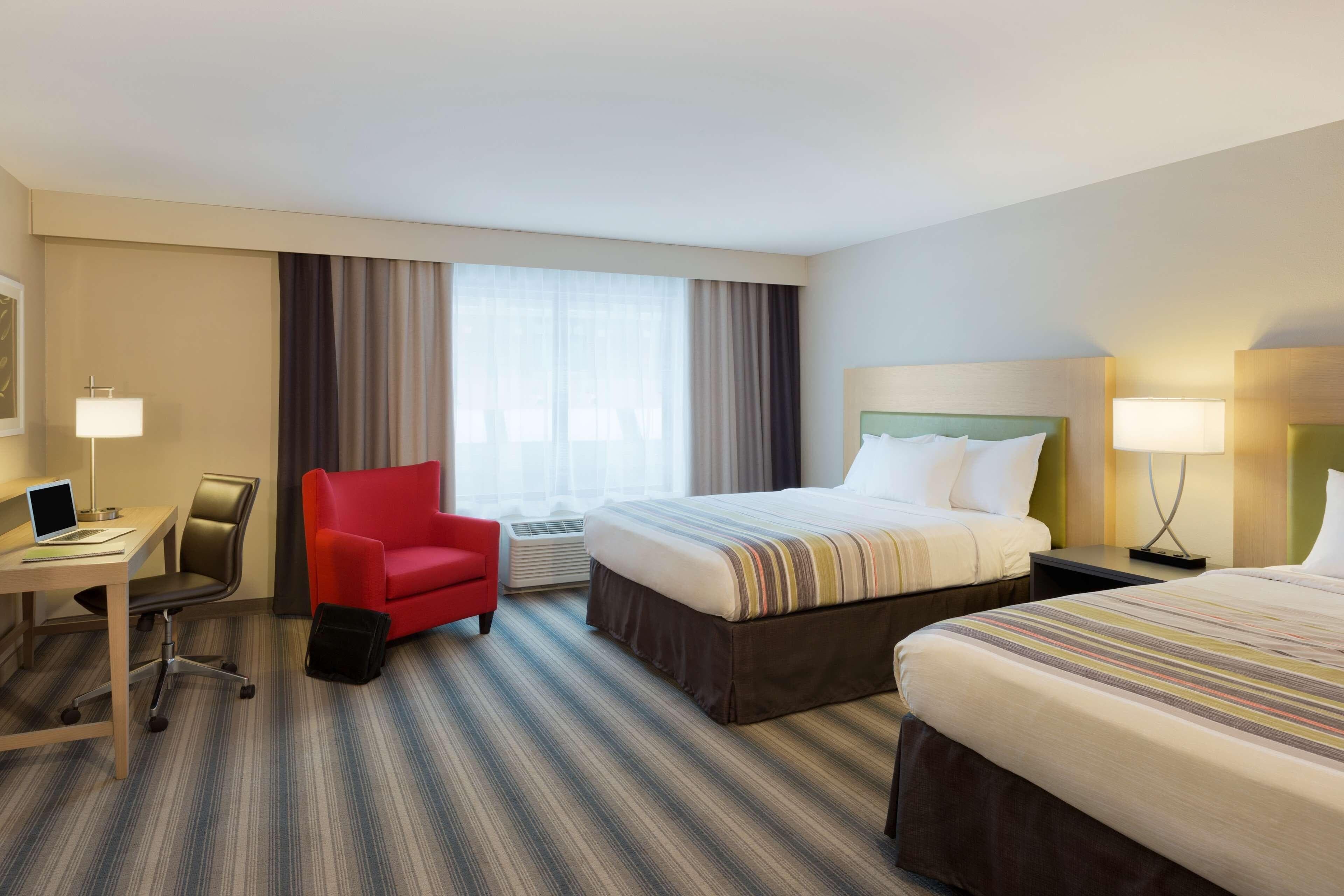 Country Inn & Suites by Radisson Roseville - St. Paul - Image 1