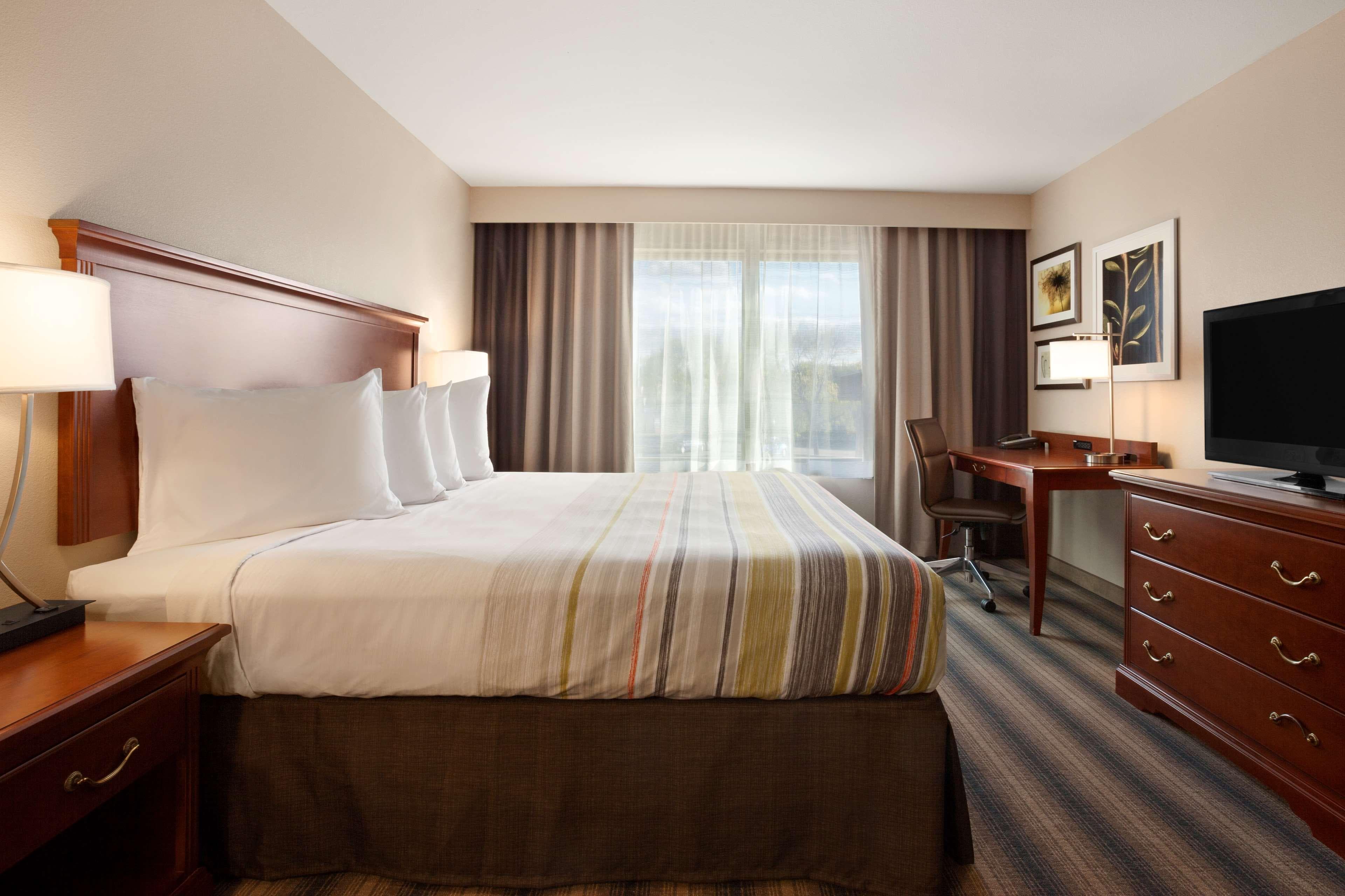 Country Inn & Suites by Radisson Roseville - St. Paul - Image 2