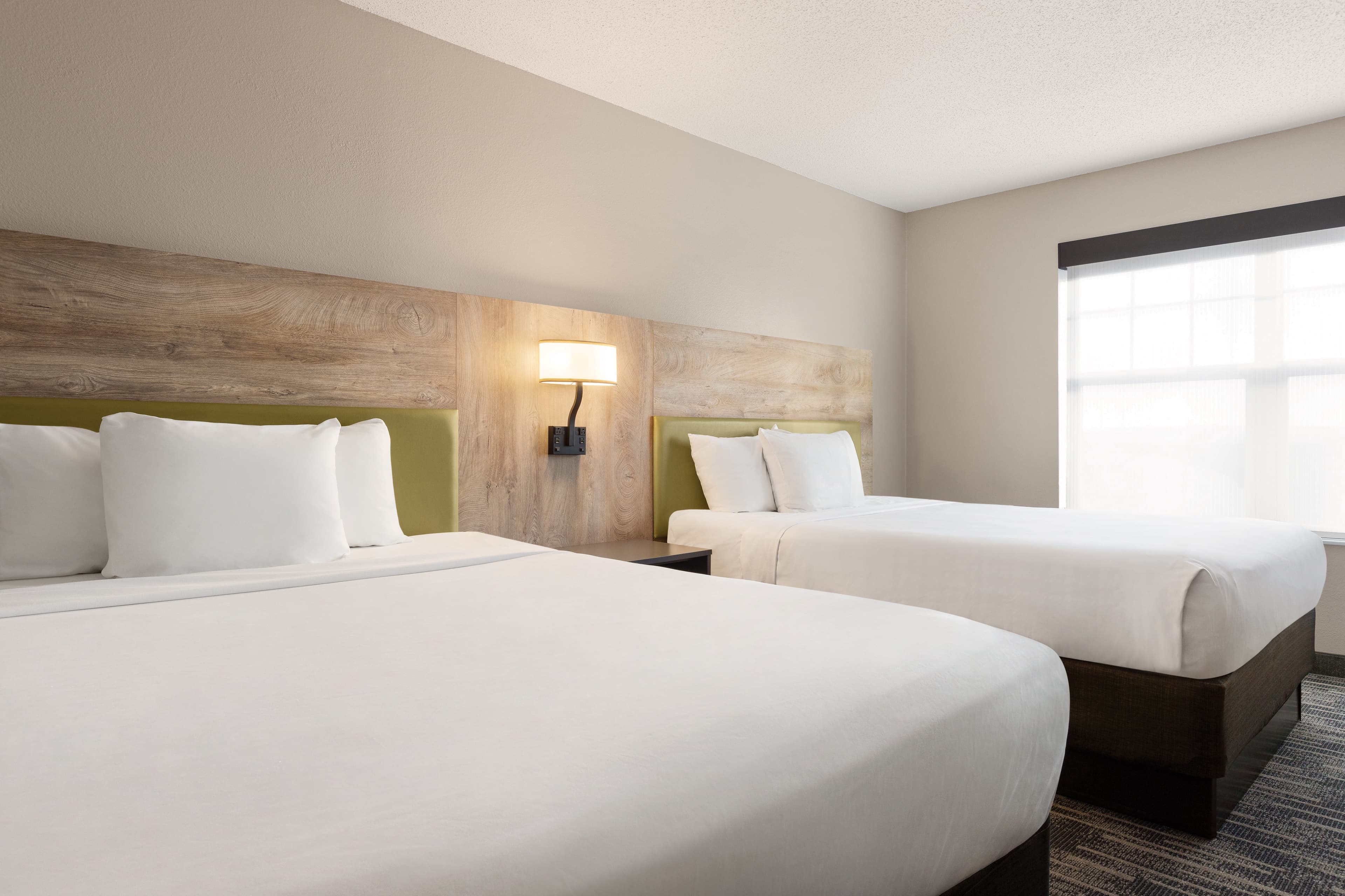 Country Inn & Suites by Radisson, St. Cloud East, MN — 56