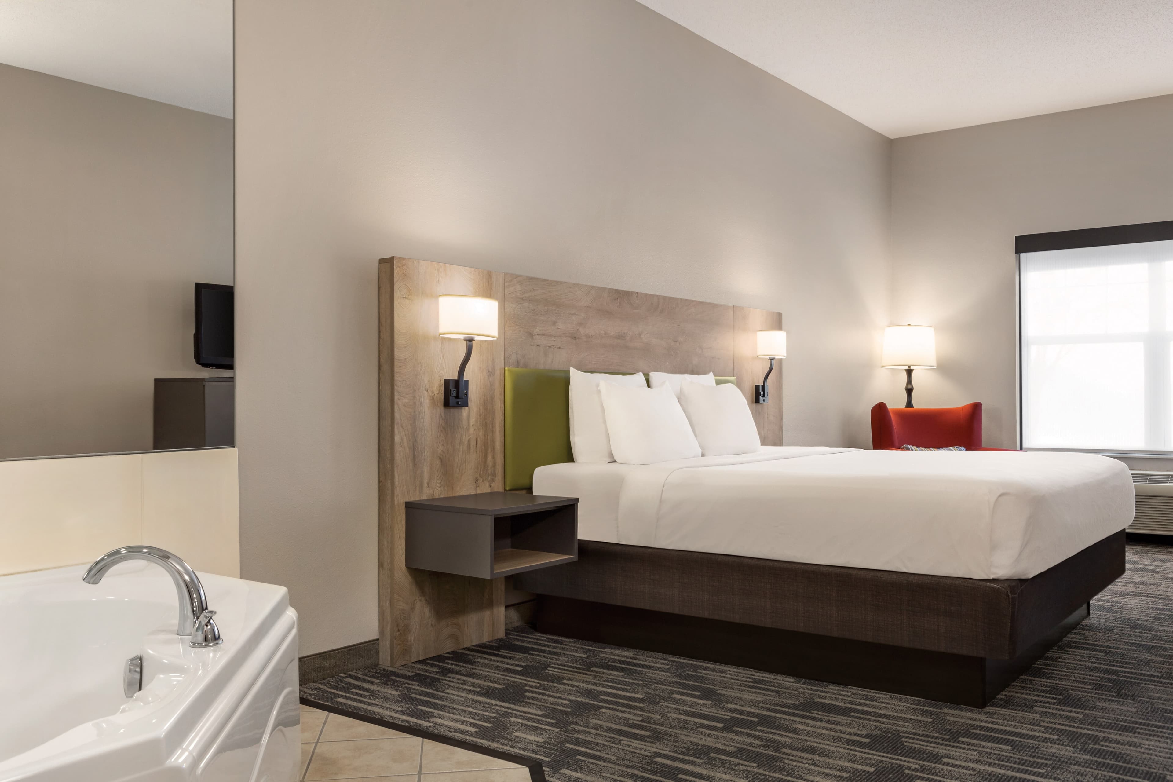 Country Inn & Suites by Radisson, St. Cloud East, MN — 44