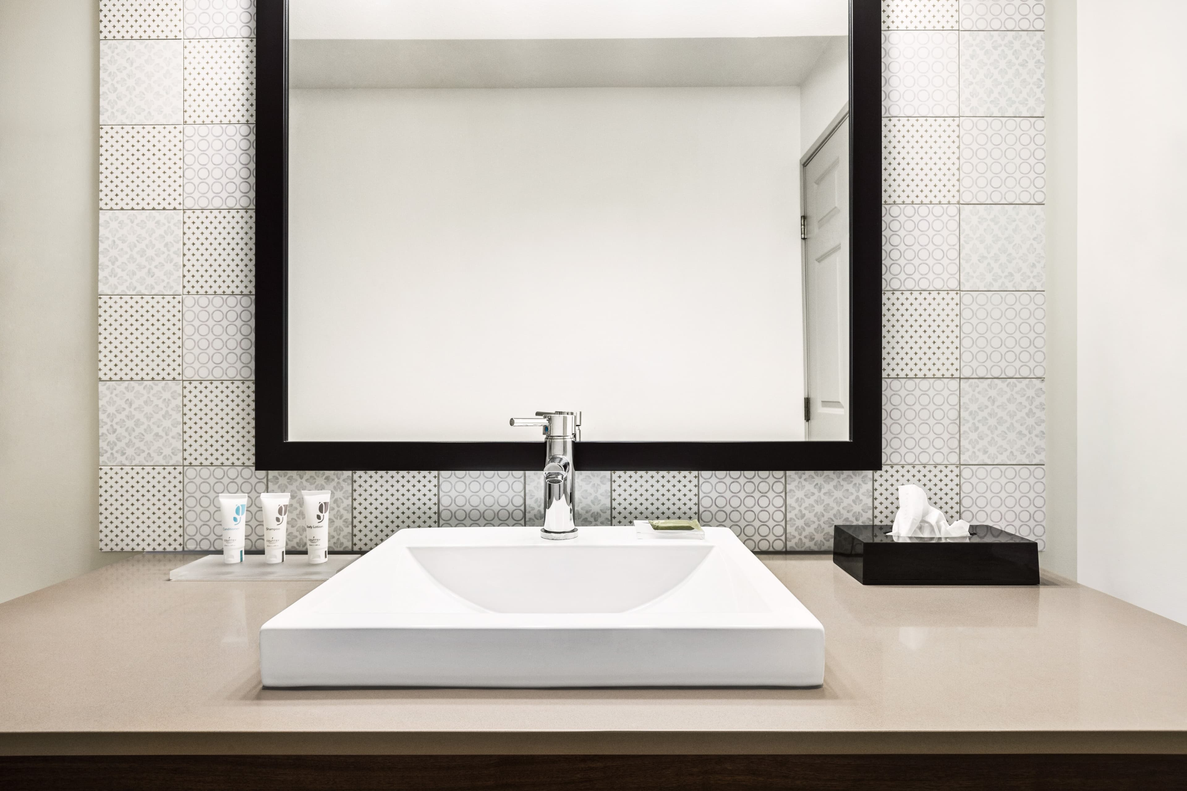 Country Inn & Suites by Radisson, St. Cloud East, MN — 8
