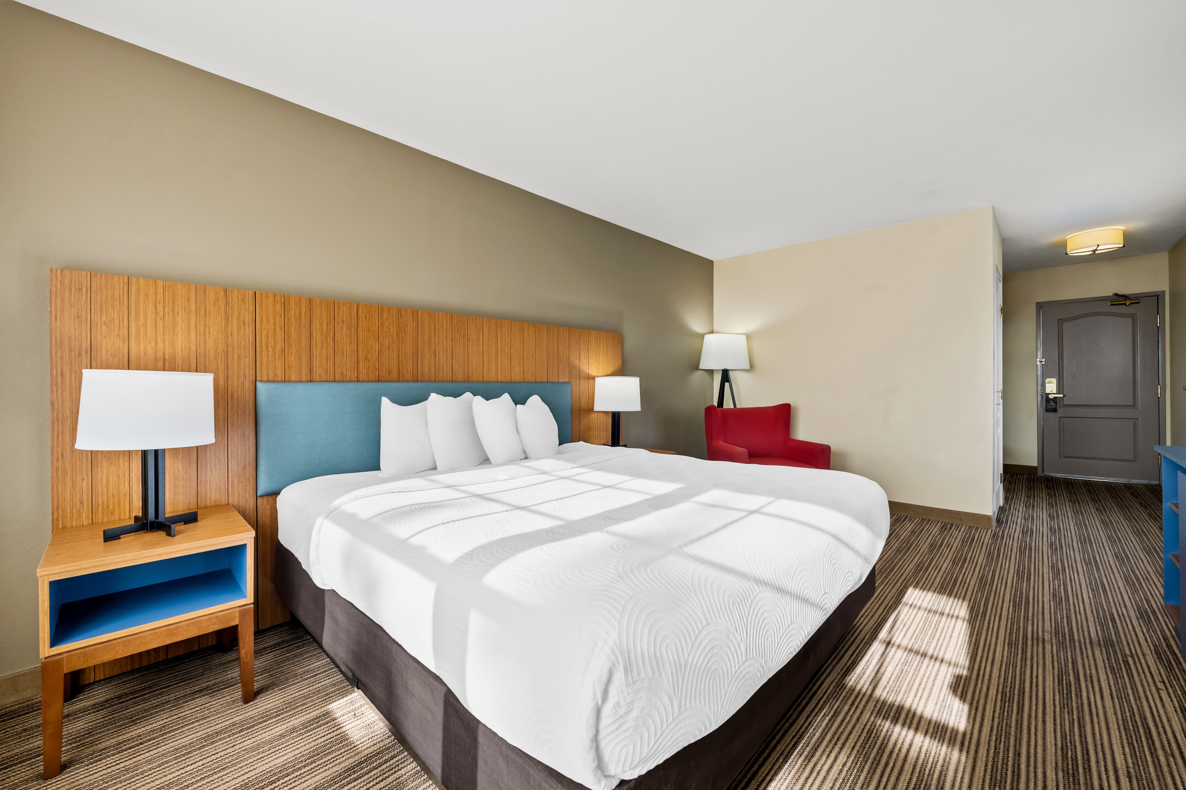 Country Inn & Suites by Radisson, Red Wing, MN - Image 3