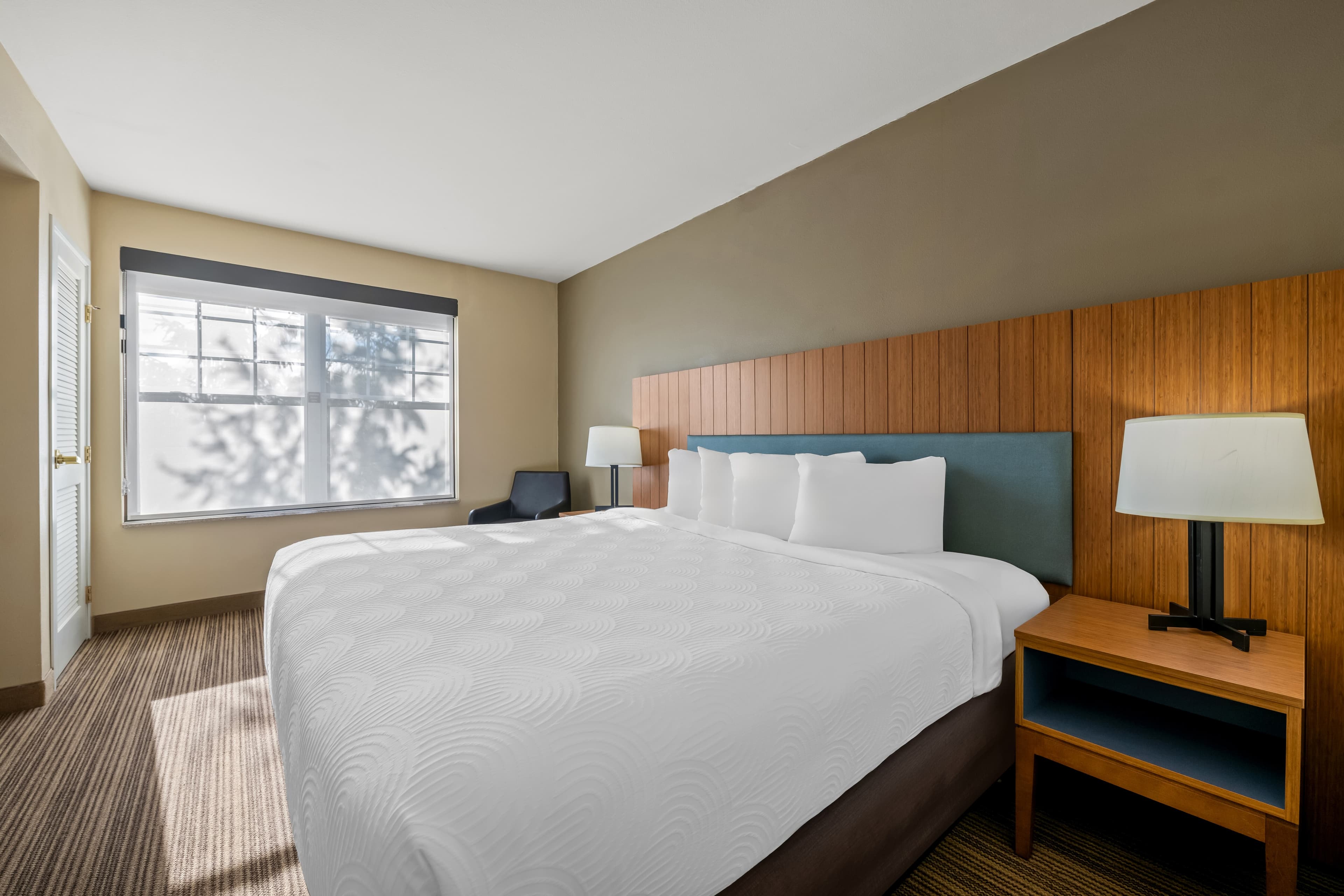 Country Inn & Suites by Radisson, Red Wing, MN — 9