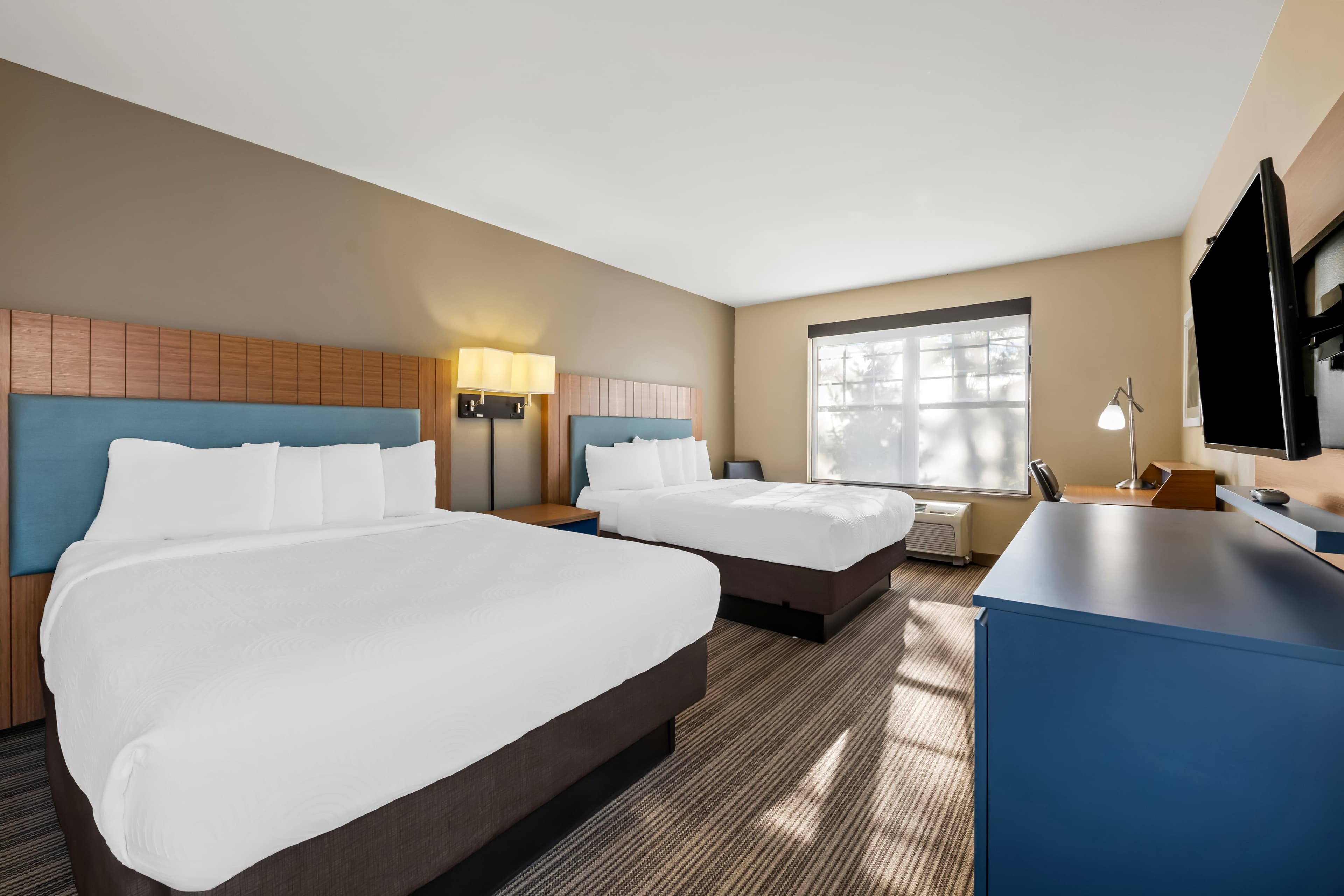 Country Inn & Suites by Radisson, Red Wing, MN — 17
