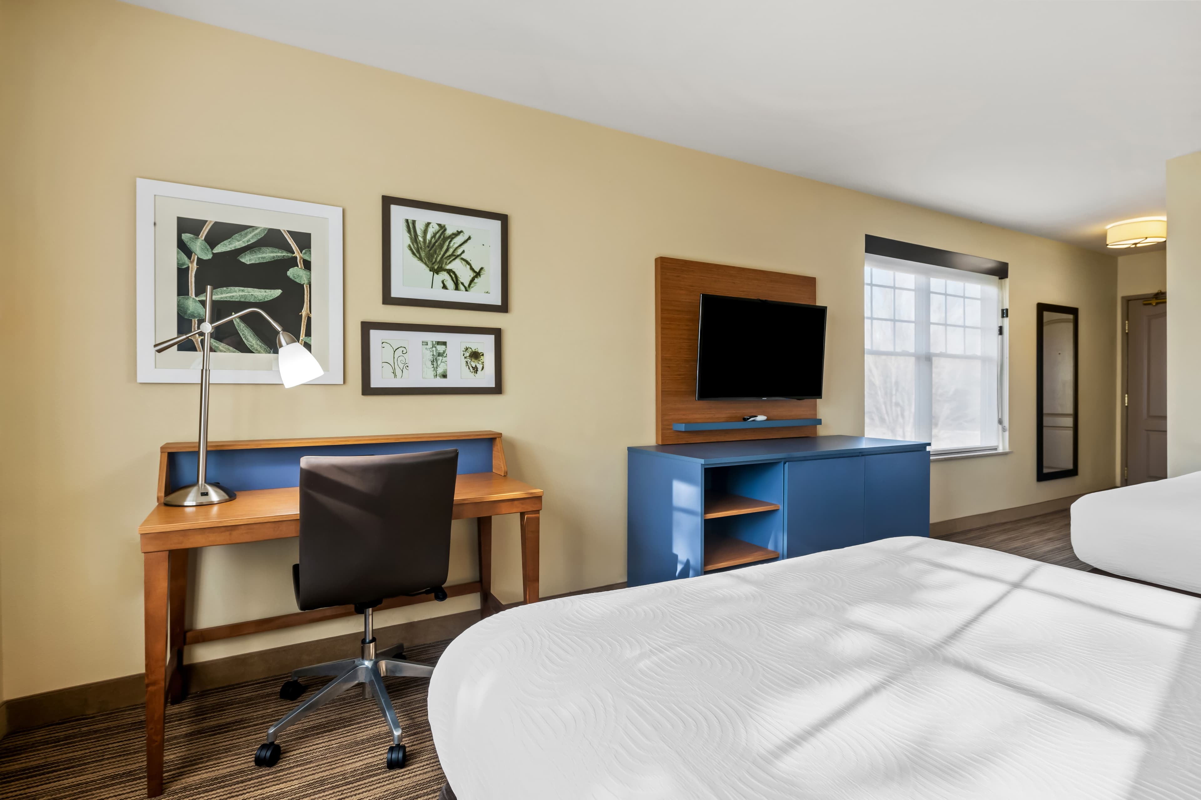 Country Inn & Suites by Radisson, Red Wing, MN — 19