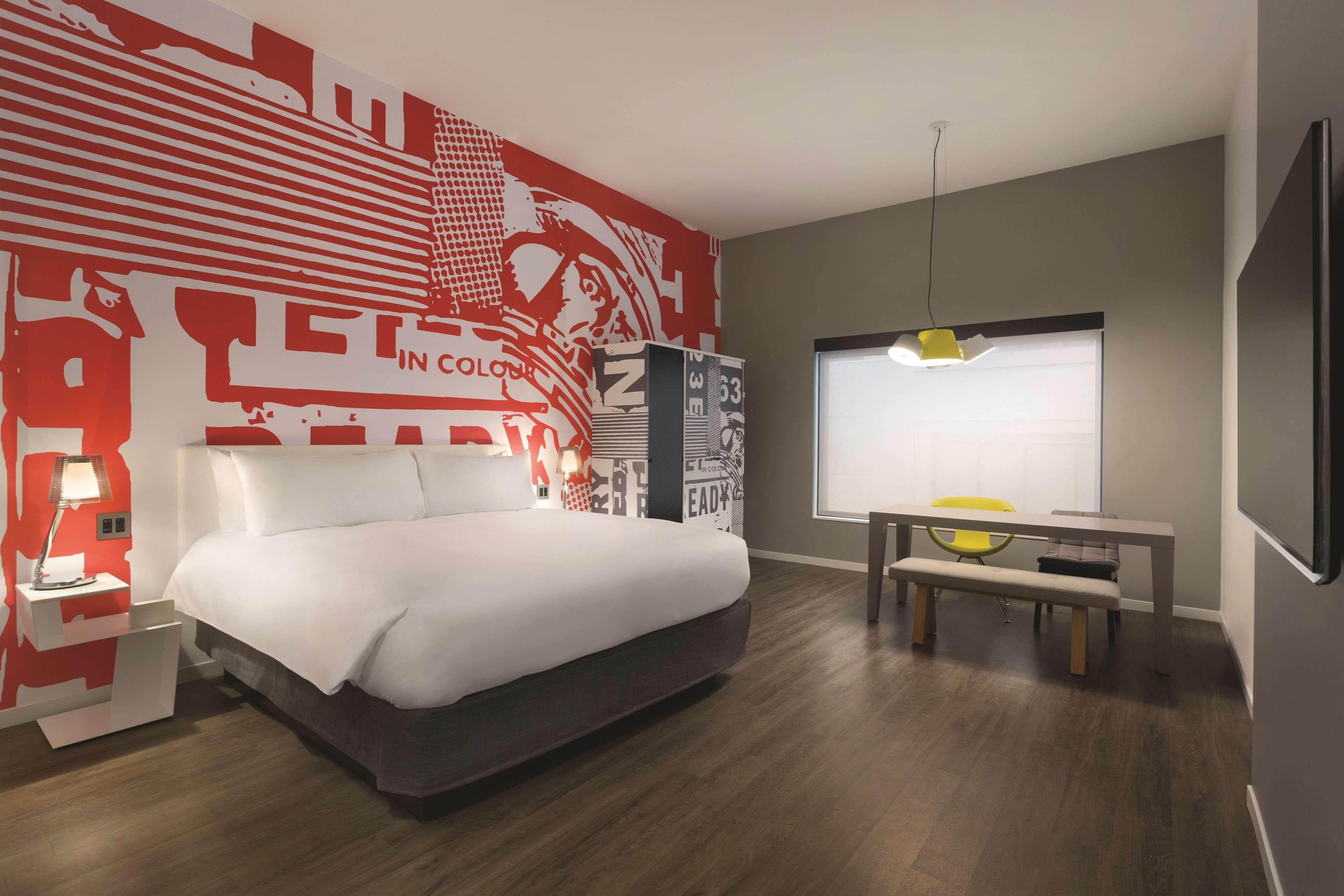 Radisson RED Minneapolis Downtown — 6