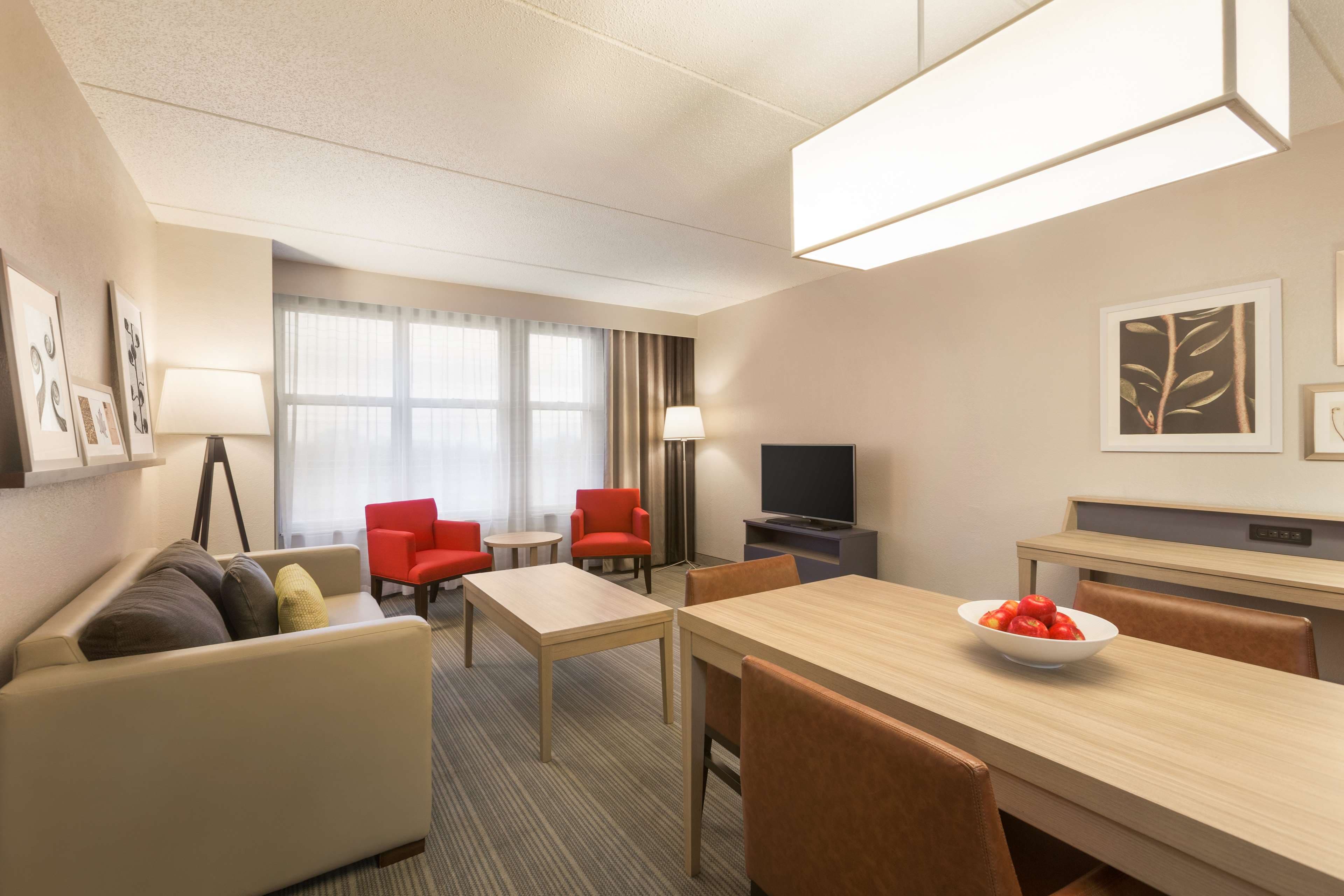 Country Inn & Suites Bloomington Mall of America — 11