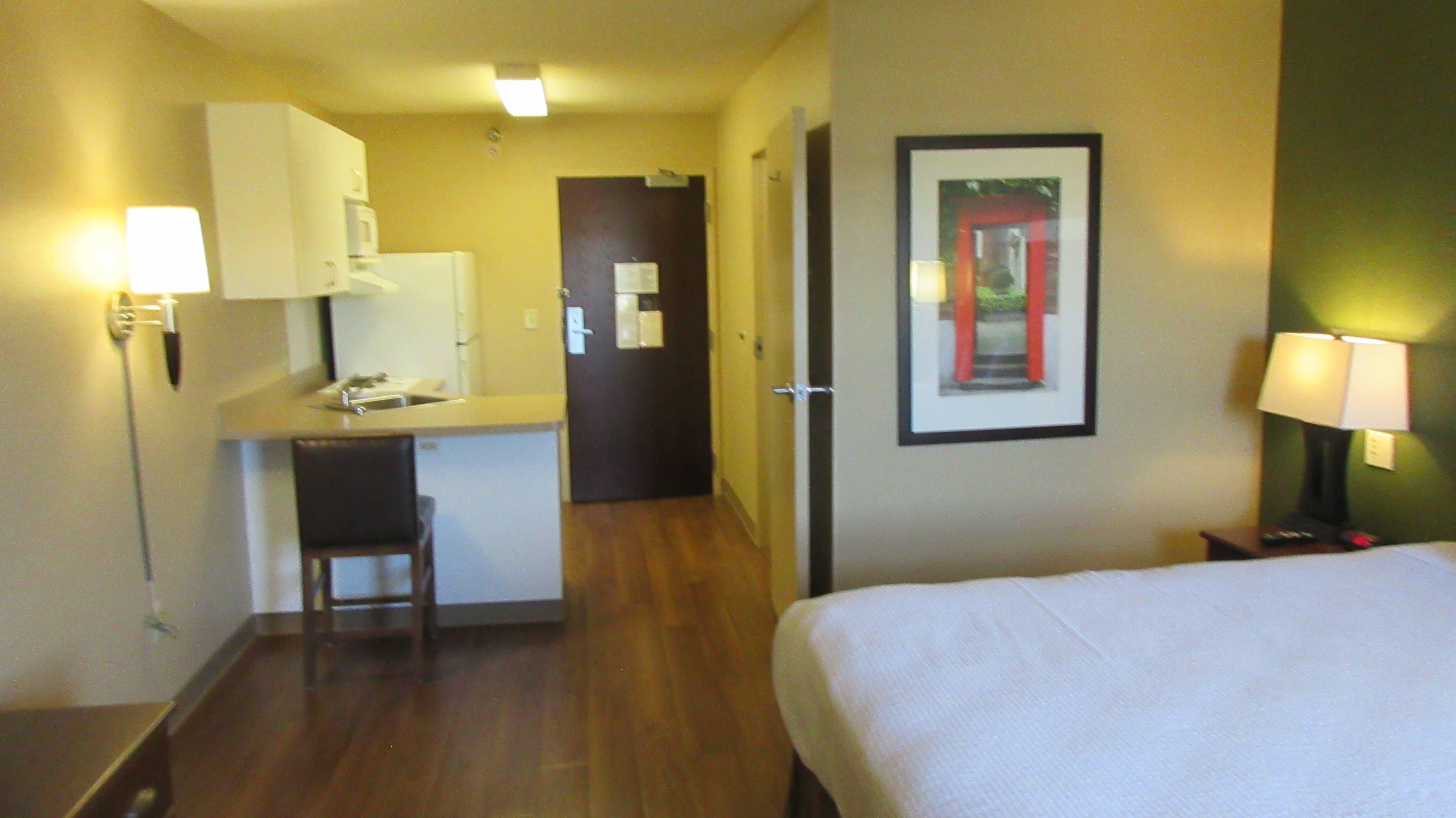 MainStay Suites Rochester South Mayo Clinic — 12