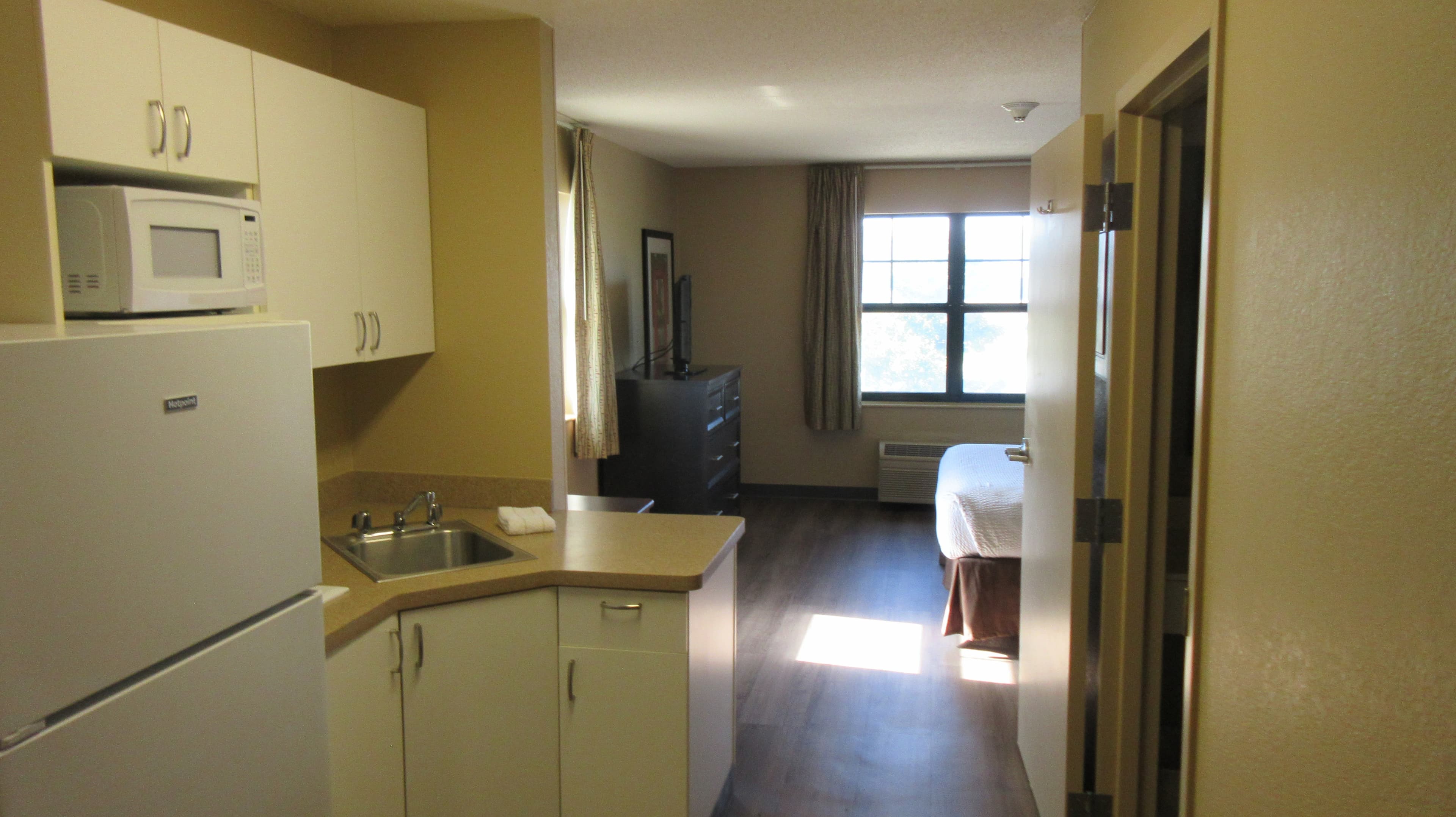 MainStay Suites Rochester South Mayo Clinic — 25